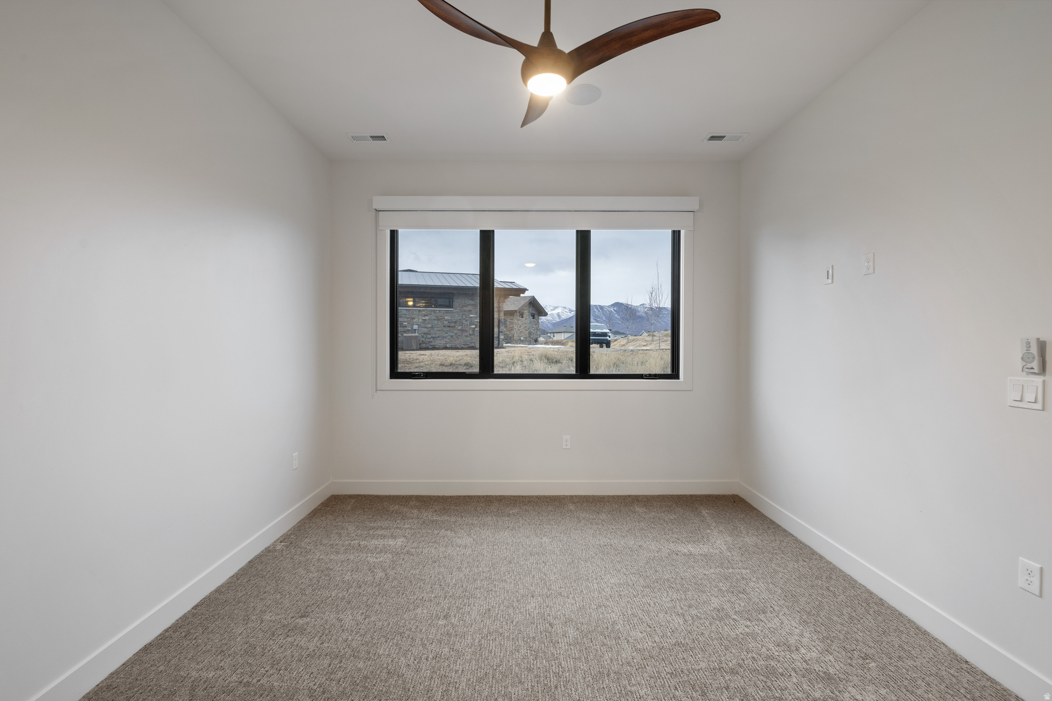 RED LEDGES - Residential
