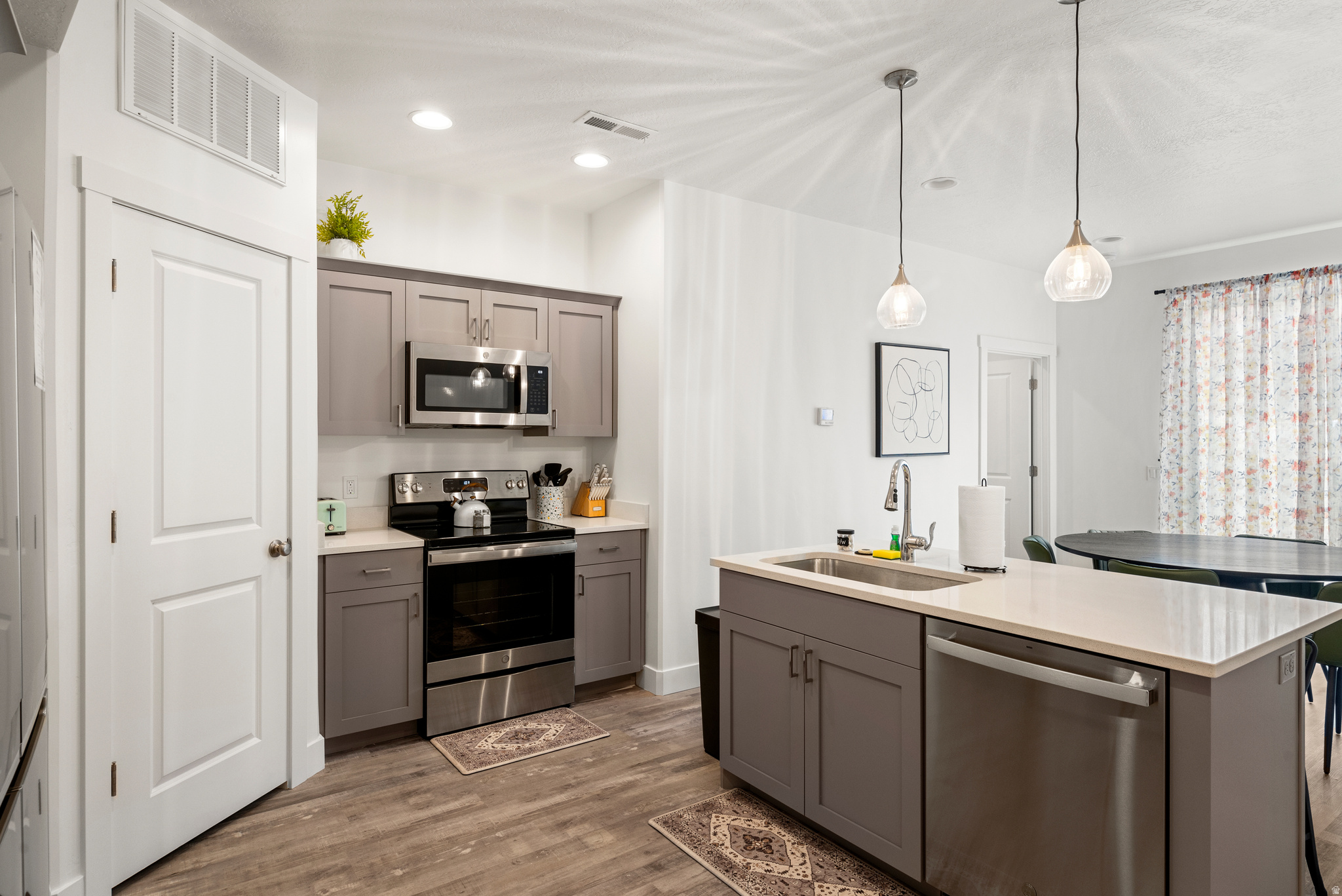 PARADISE PARKWAY - Residential