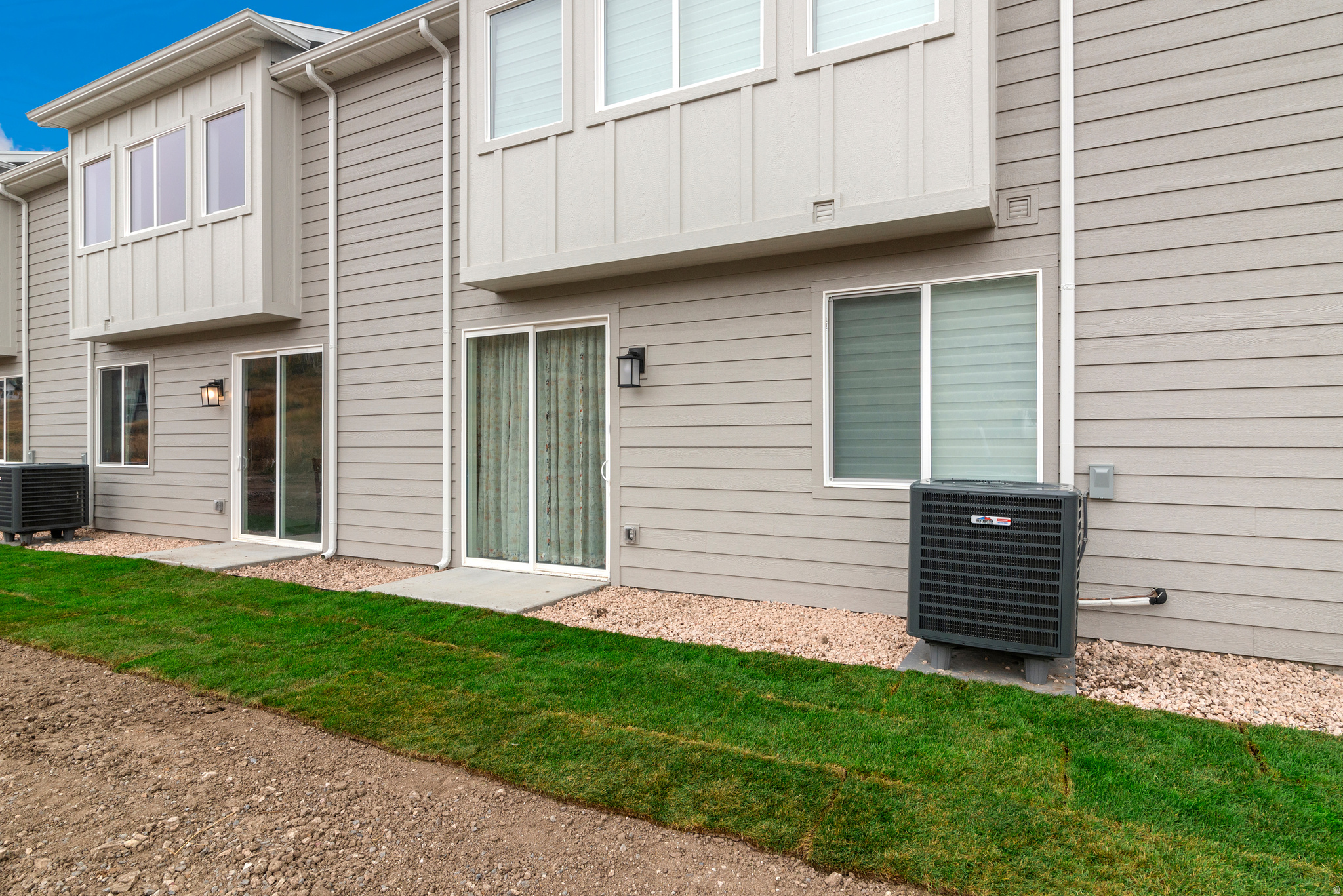 PARADISE PARKWAY - Residential
