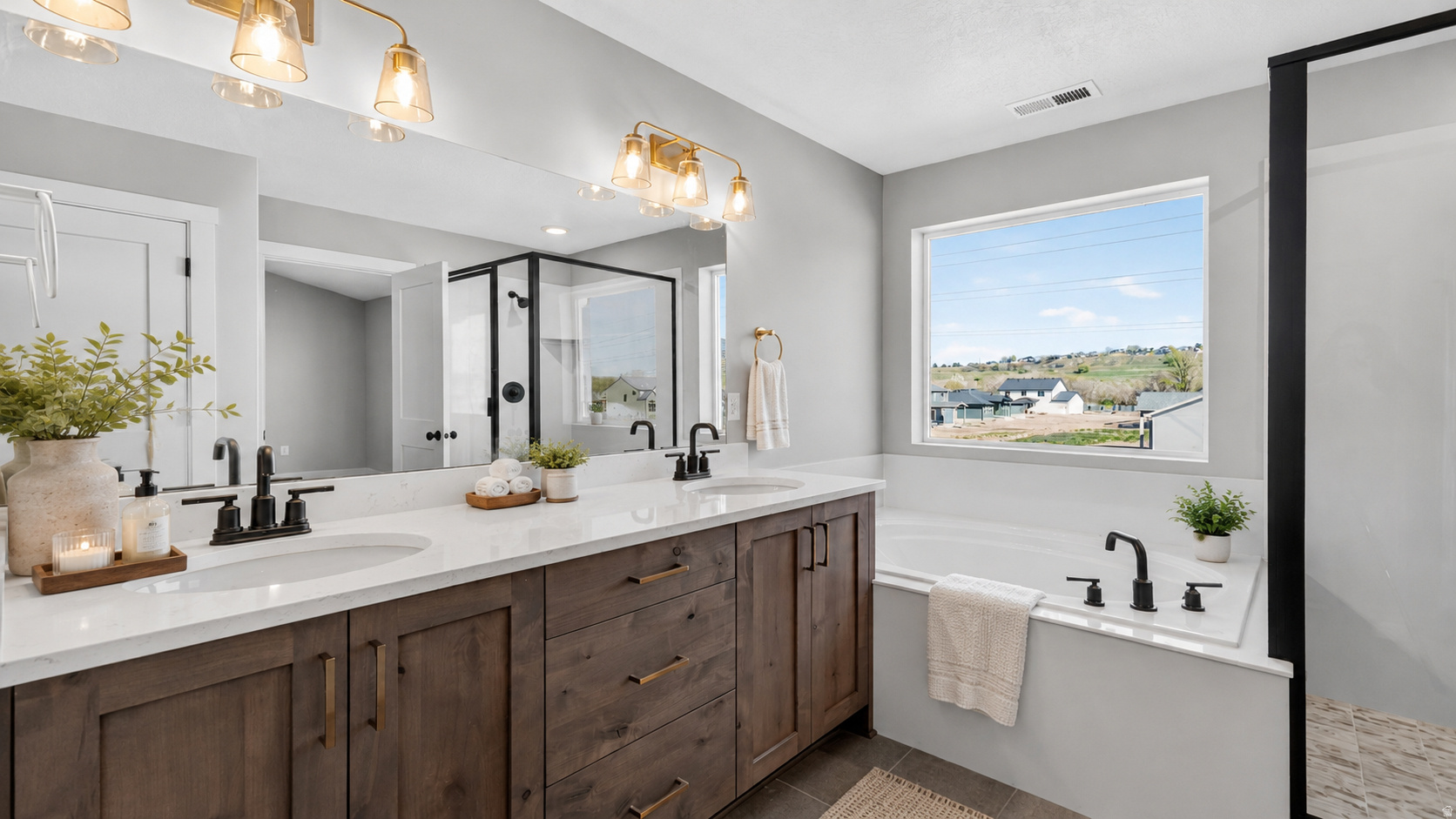 RIVERWOOD - Residential