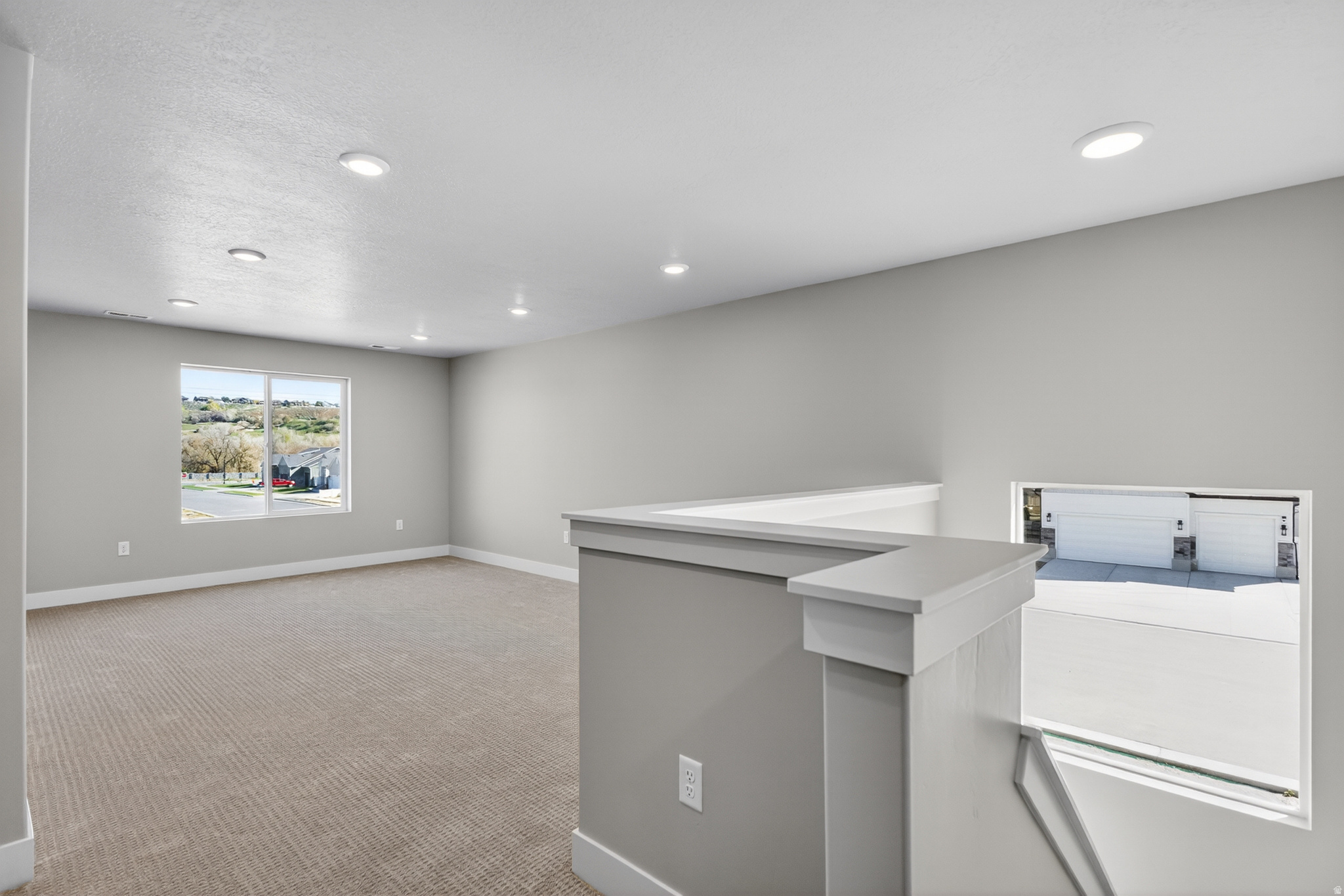 RIVERWOOD - Residential