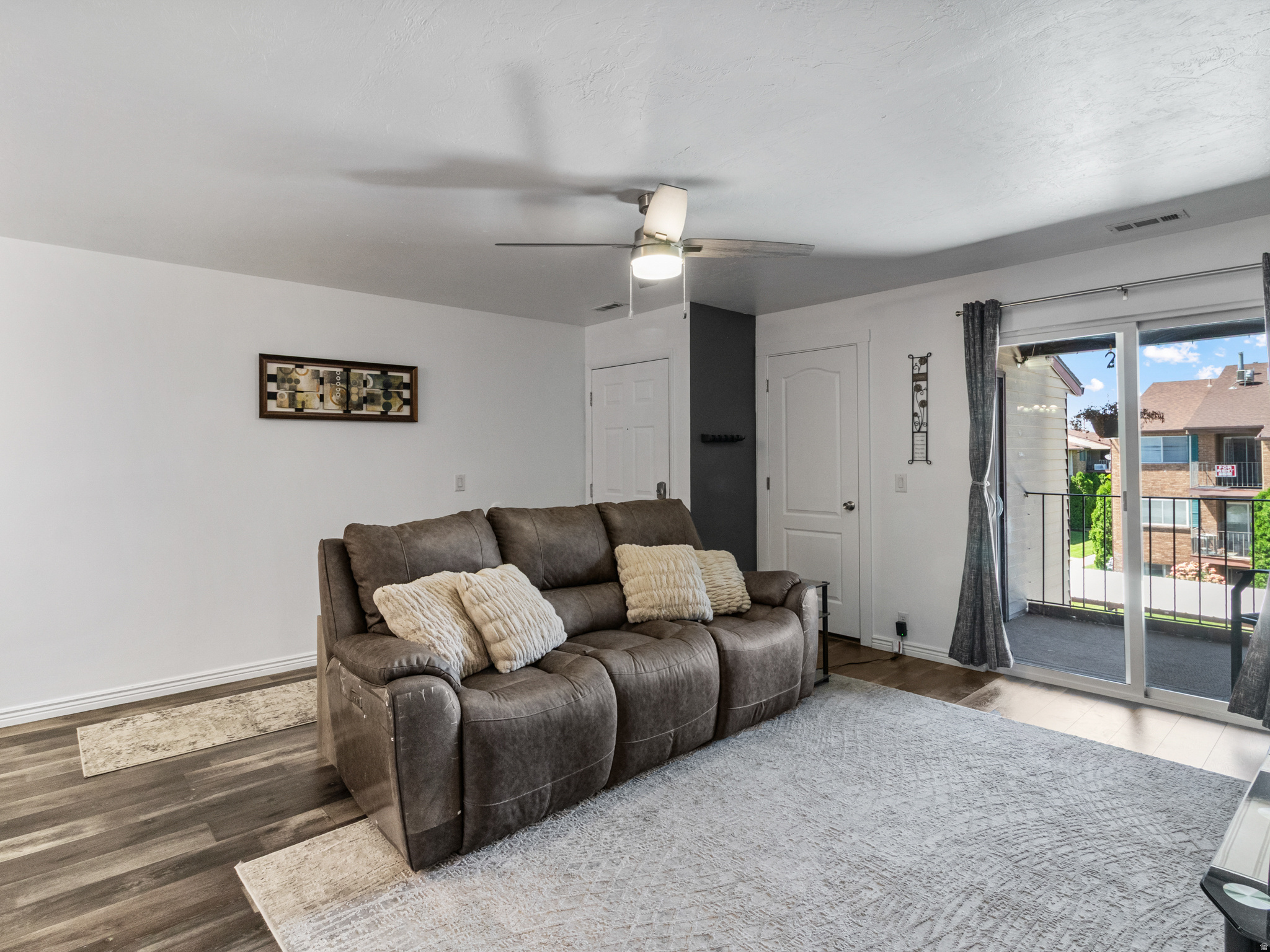 OAK MEADOWS - Residential