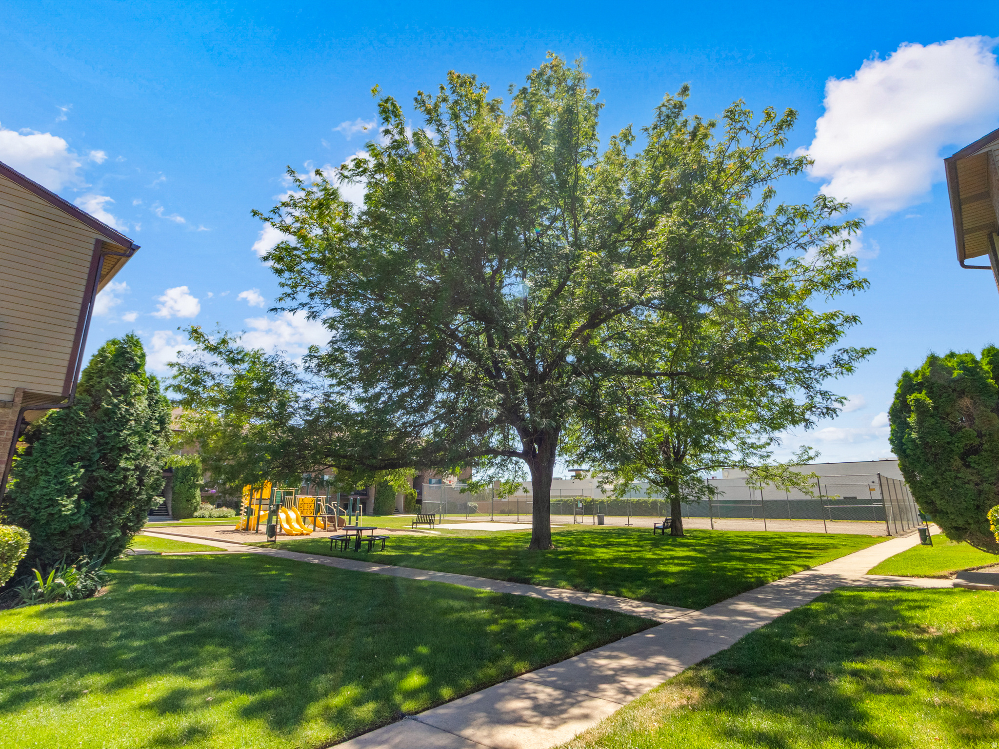 OAK MEADOWS - Residential