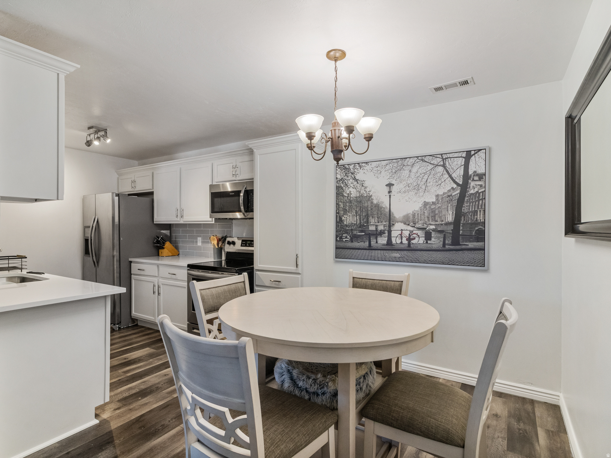 OAK MEADOWS - Residential