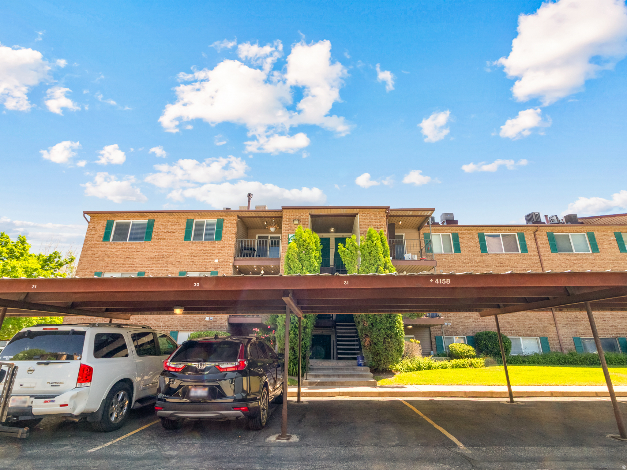 OAK MEADOWS - Residential