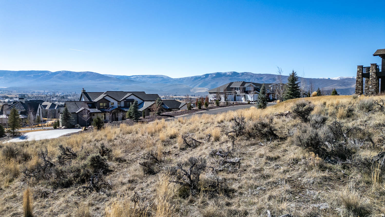 CROSSINGS AT LAKE CR - Residential