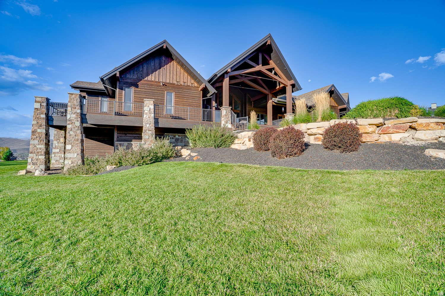 CROSSINGS AT LAKE CR - Residential