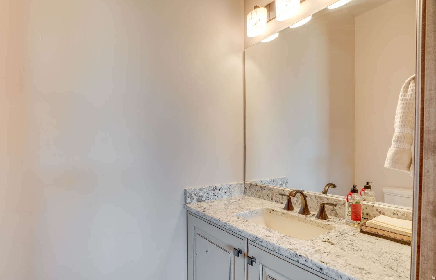 CROSSINGS AT LAKE CR - Residential