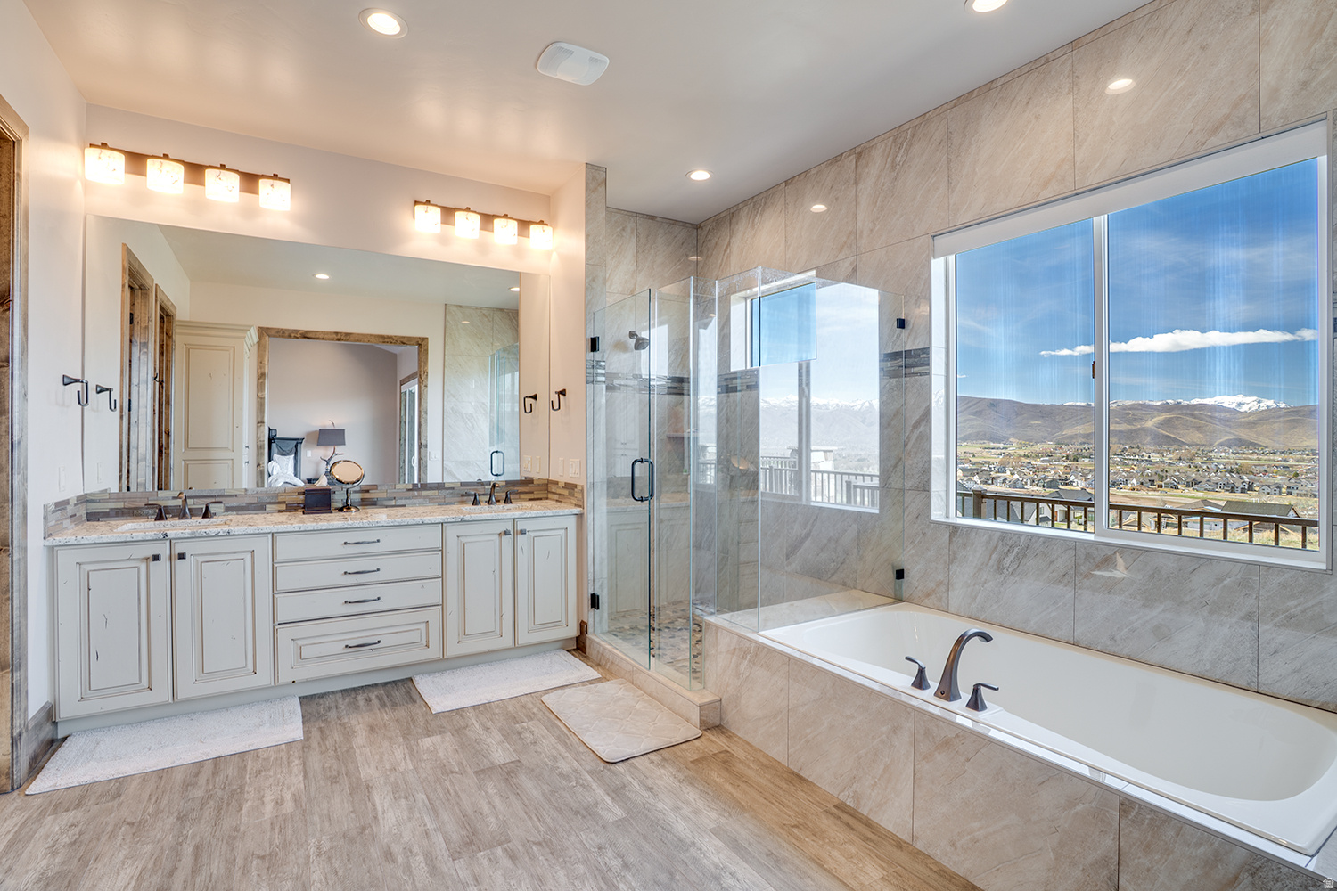 CROSSINGS AT LAKE CR - Residential