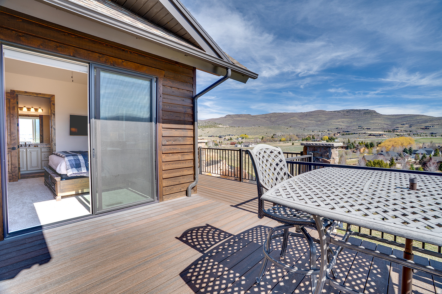 CROSSINGS AT LAKE CR - Residential