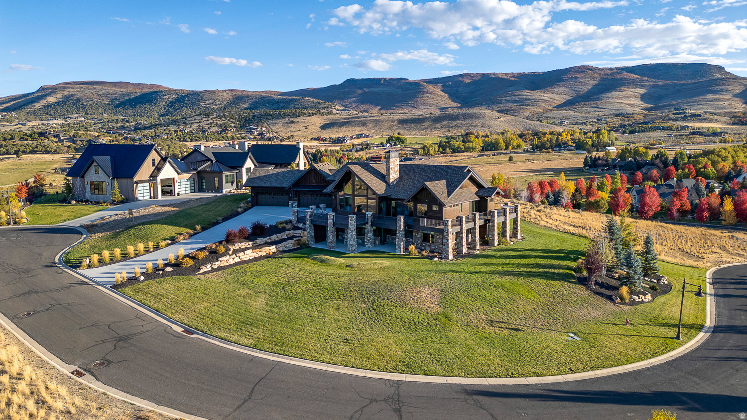 CROSSINGS AT LAKE CR - Residential