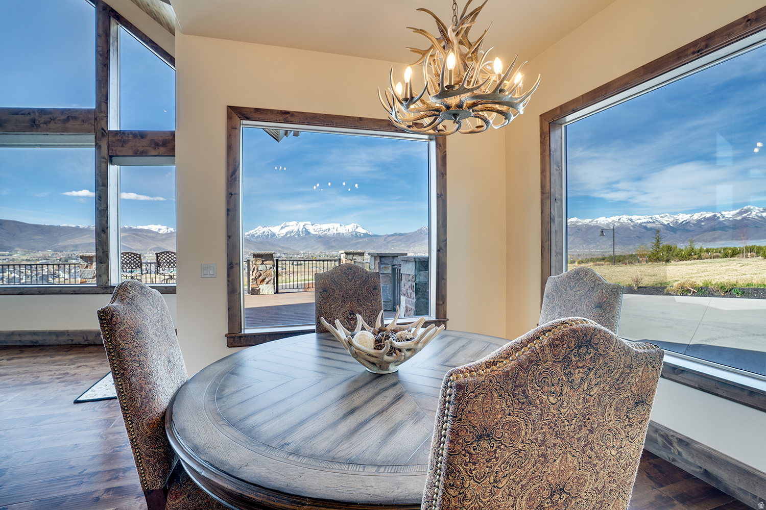 CROSSINGS AT LAKE CR - Residential