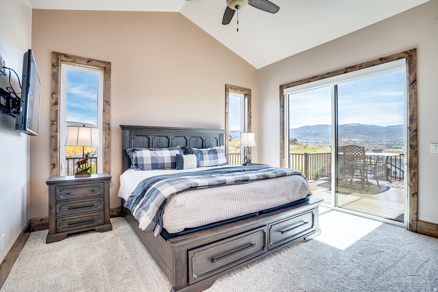 CROSSINGS AT LAKE CR - Residential