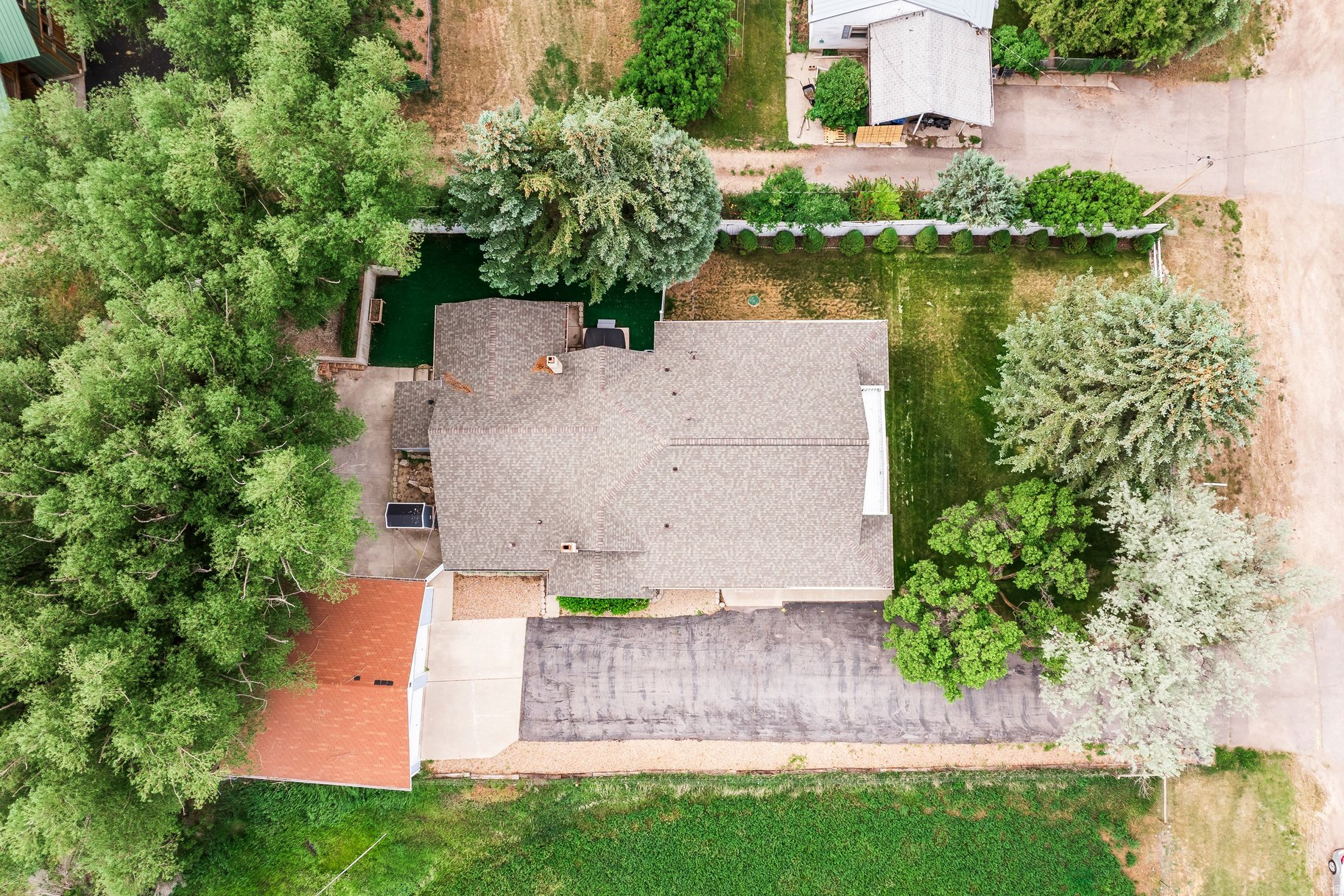 NORTH SUMMIT - Residential