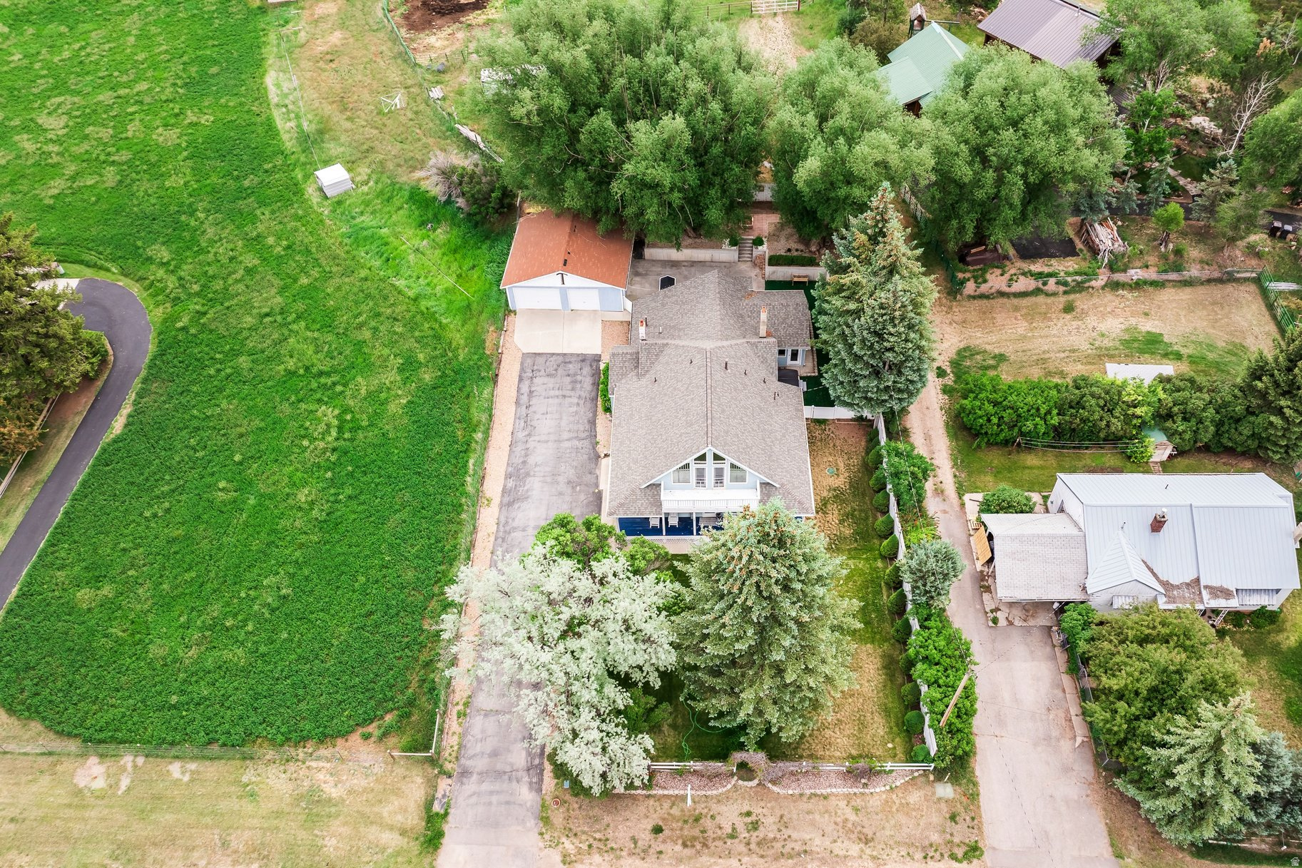 NORTH SUMMIT - Residential