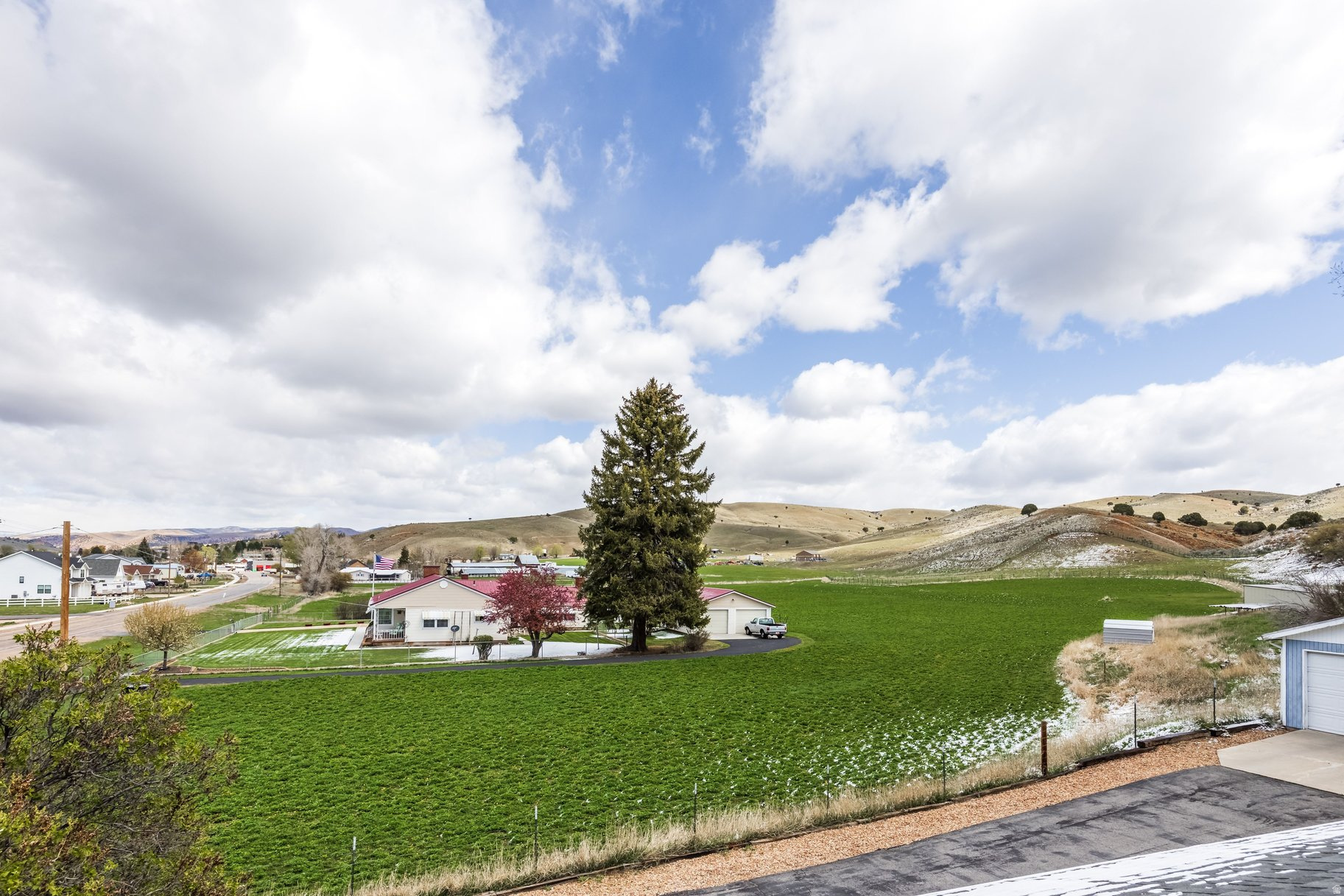 NORTH SUMMIT - Residential