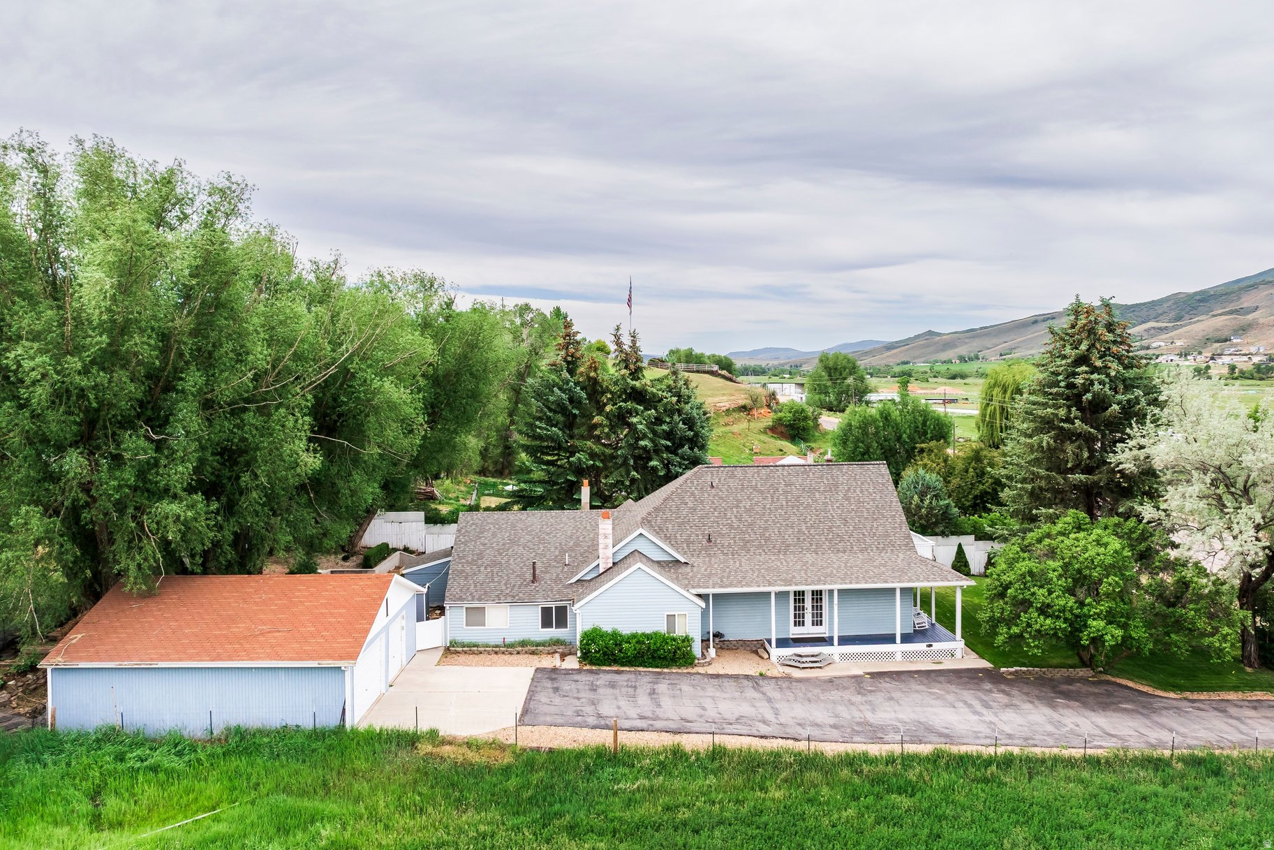 NORTH SUMMIT - Residential