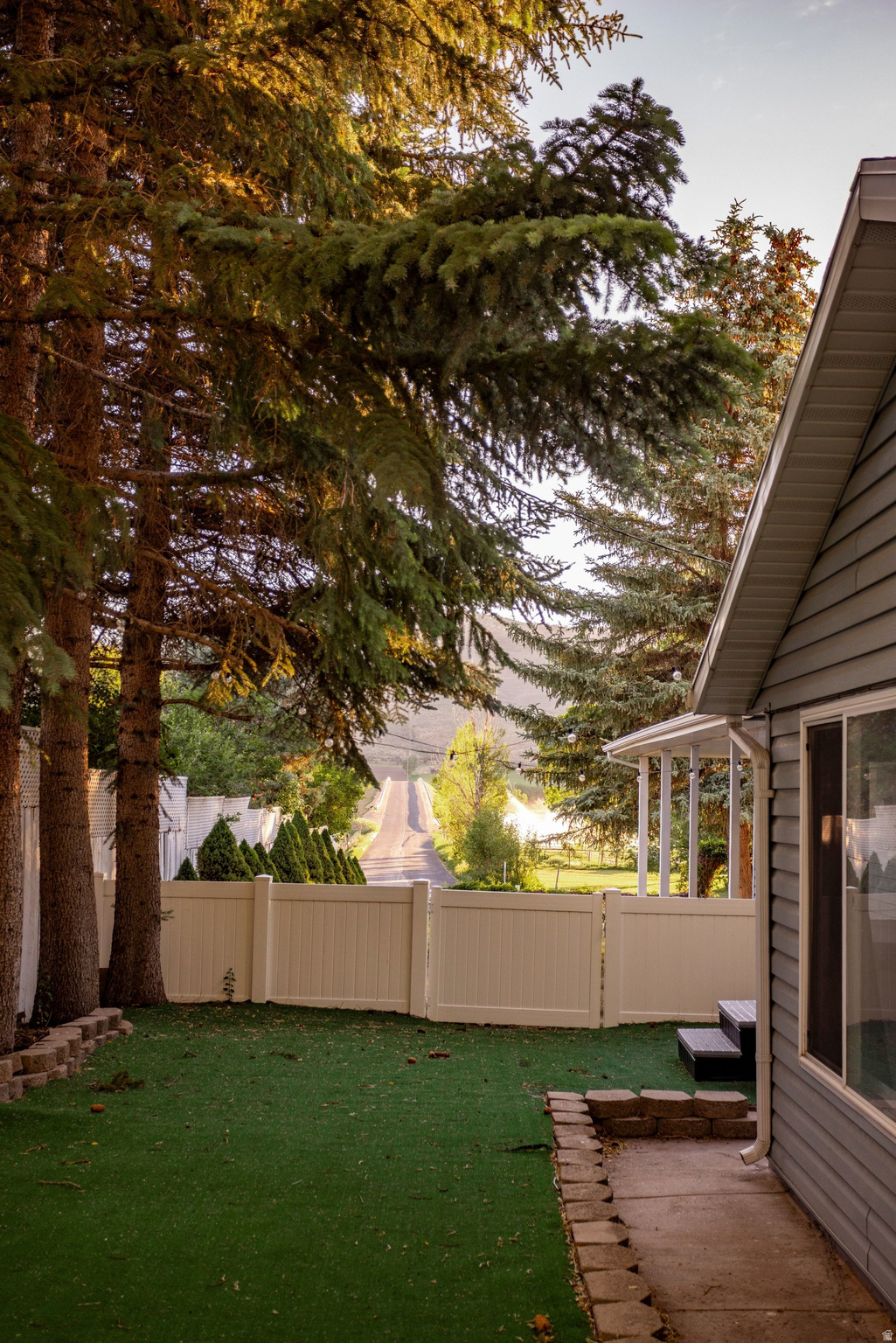 NORTH SUMMIT - Residential