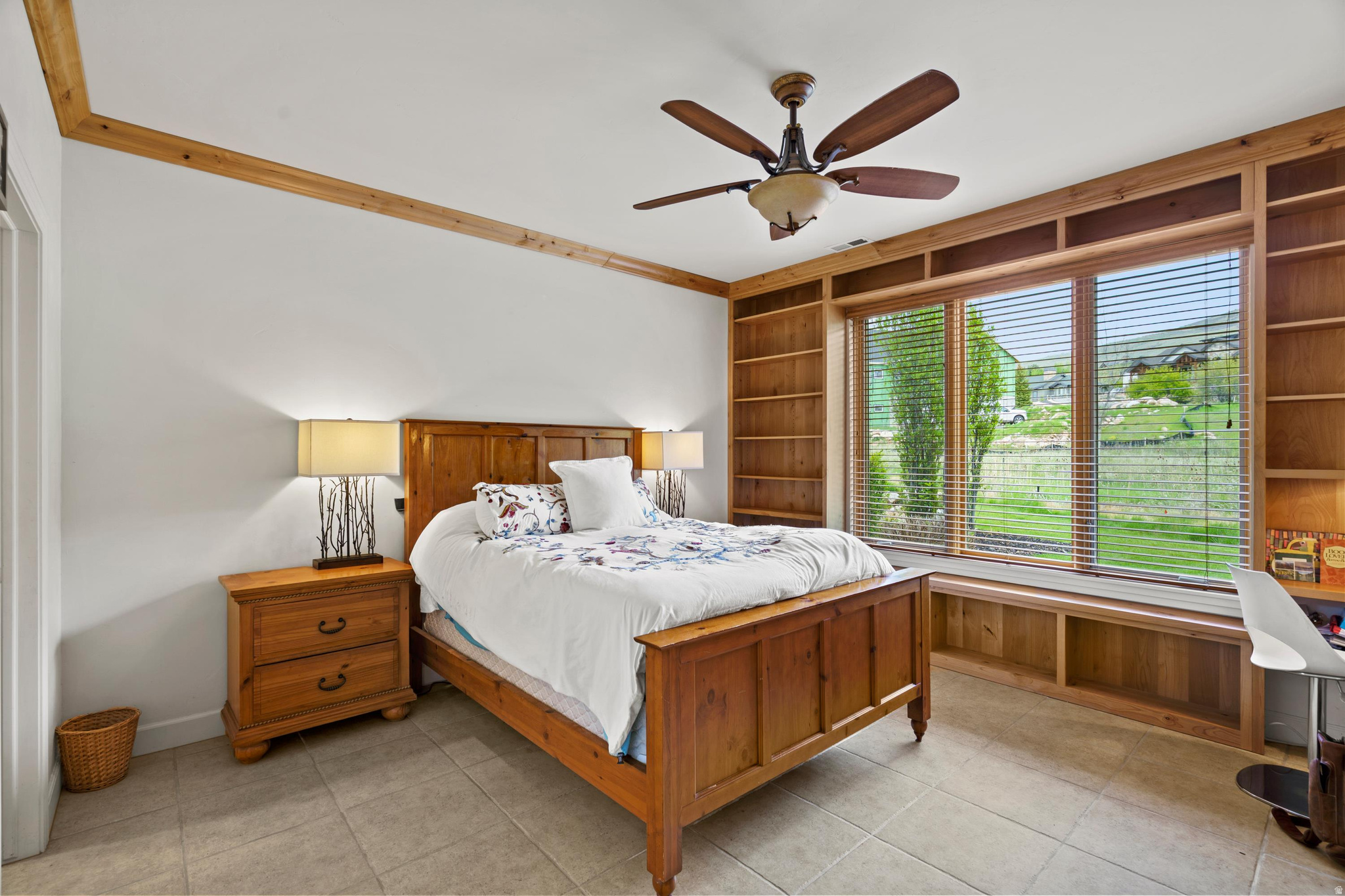 TRAPPERS RIDGE - Residential