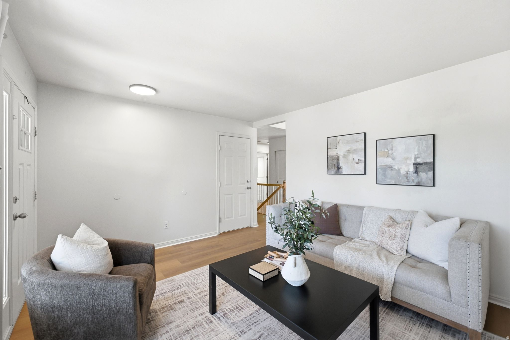 EAGLES GATE - Residential