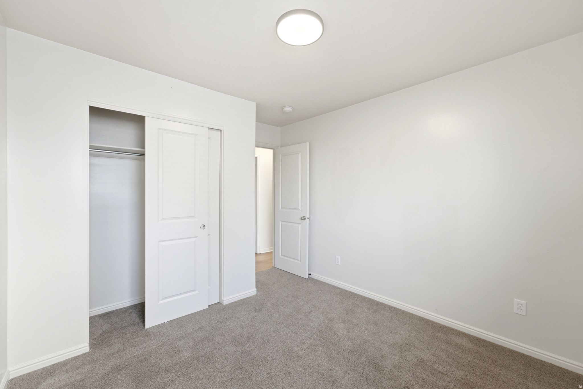 EAGLES GATE - Residential
