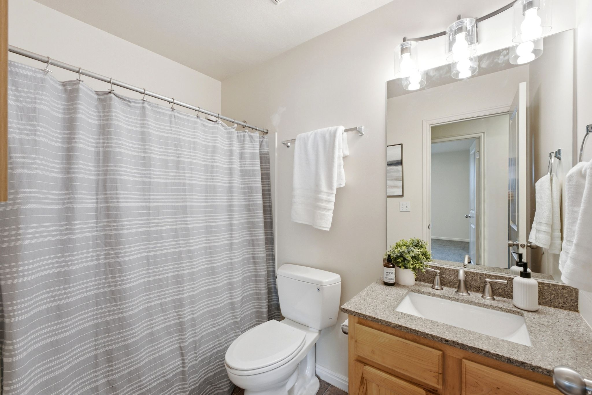 EAGLES GATE - Residential