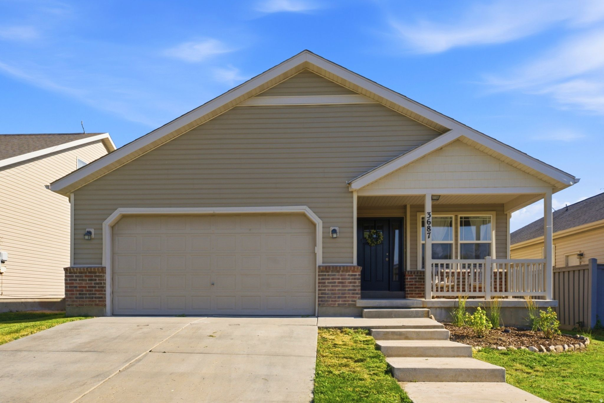 EAGLES GATE - Residential