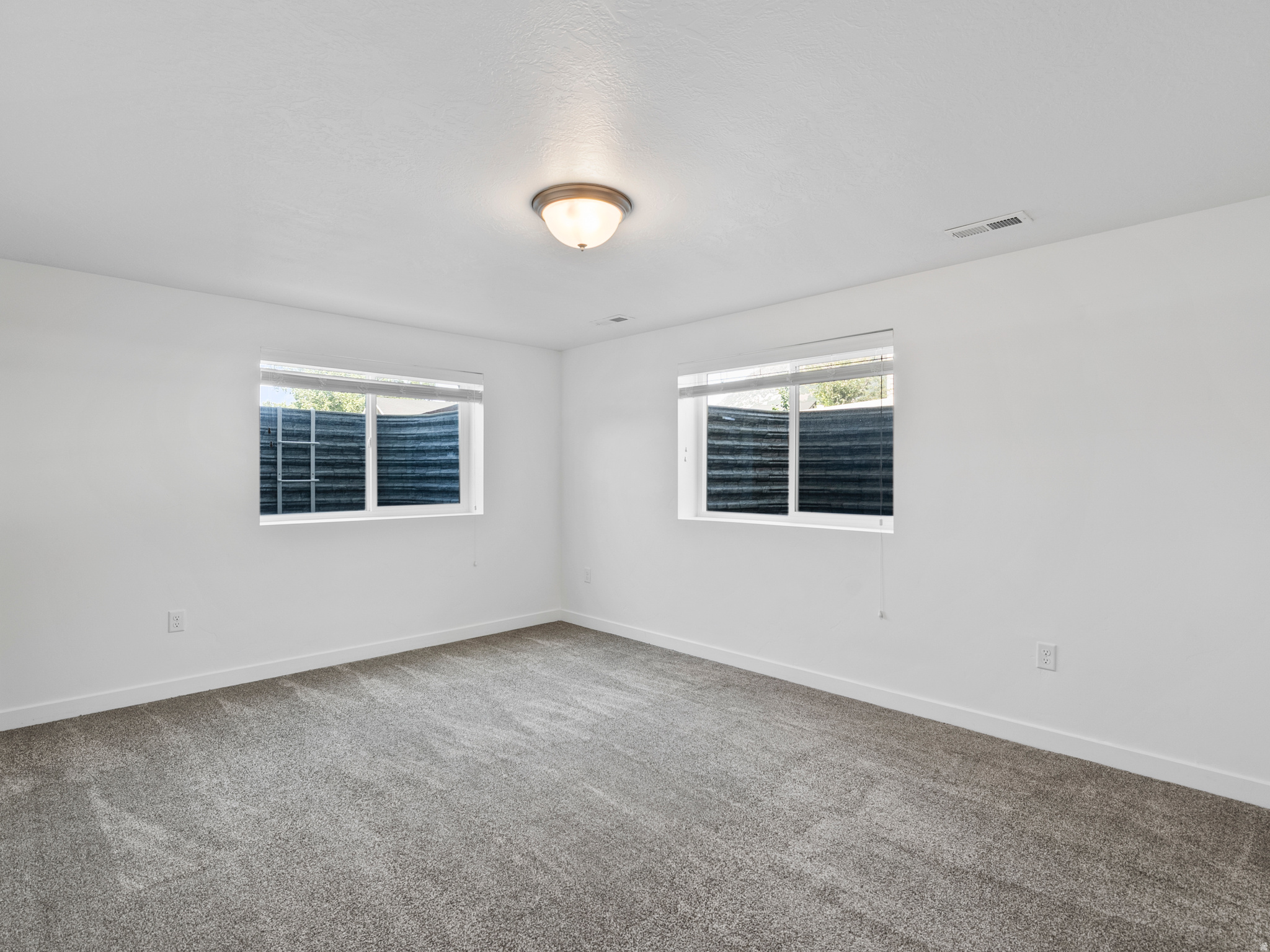 HALL TREE - Residential