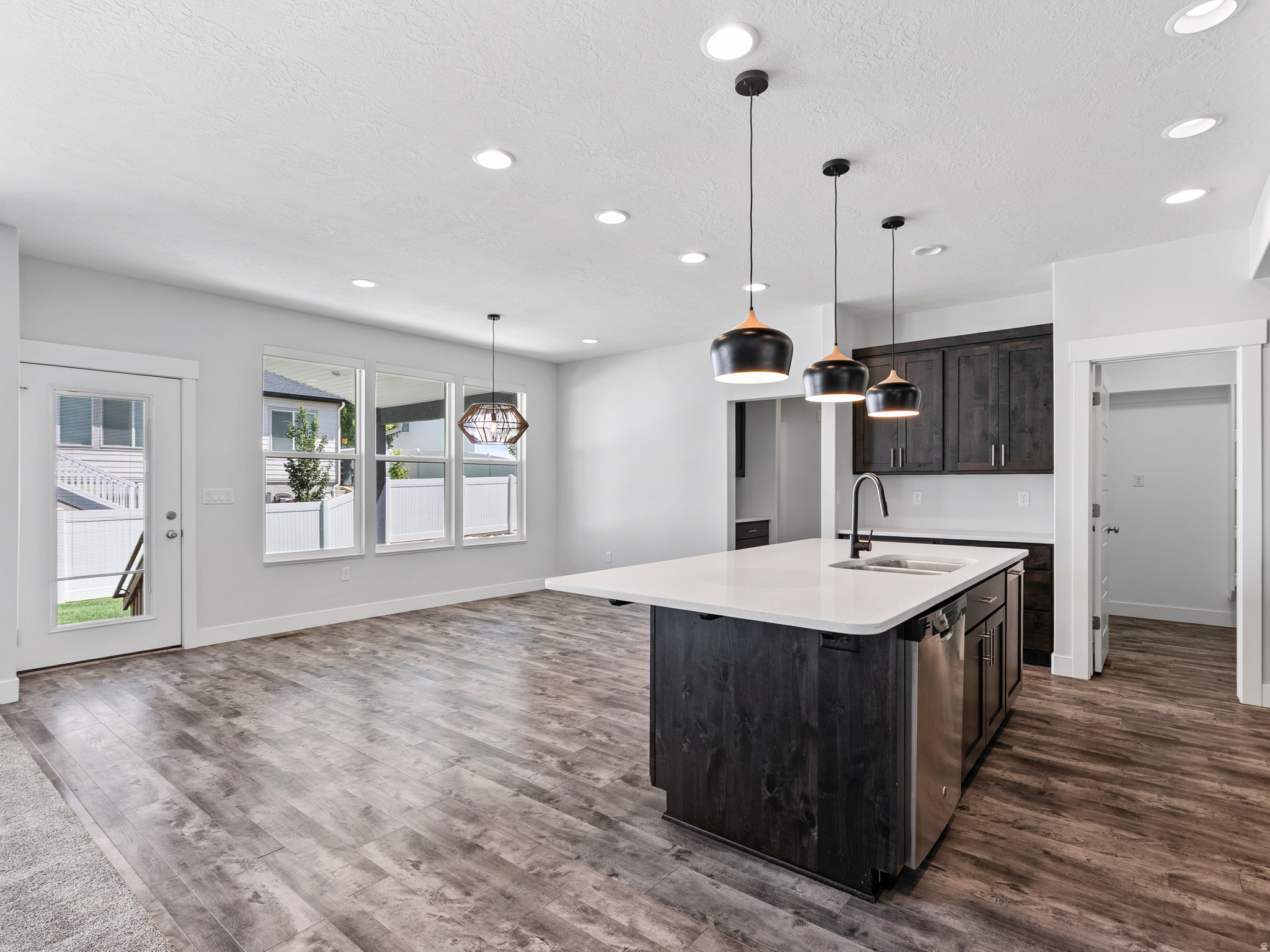 HALL TREE - Residential