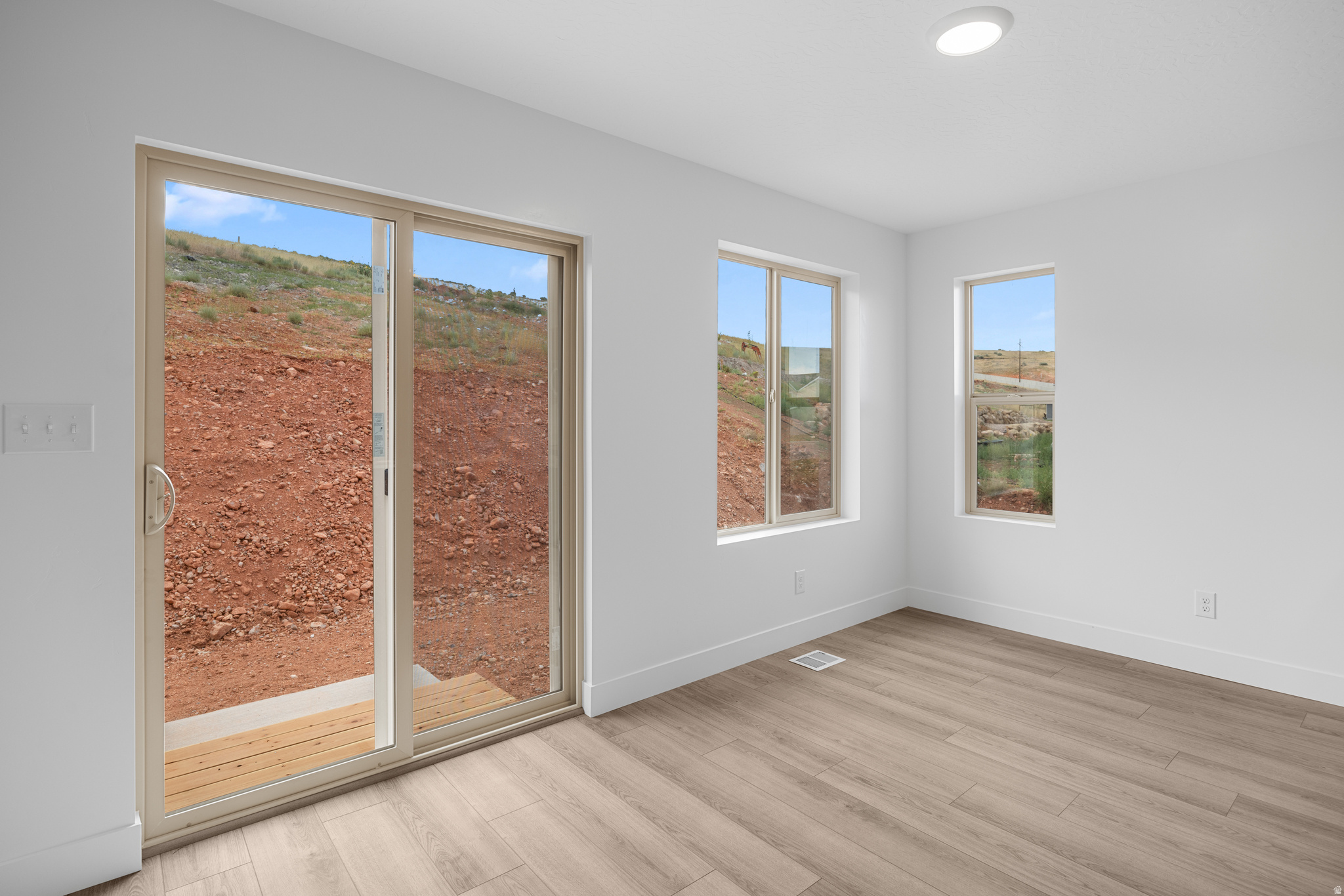 SUMMIT RIDGE THE HILLS - Residential