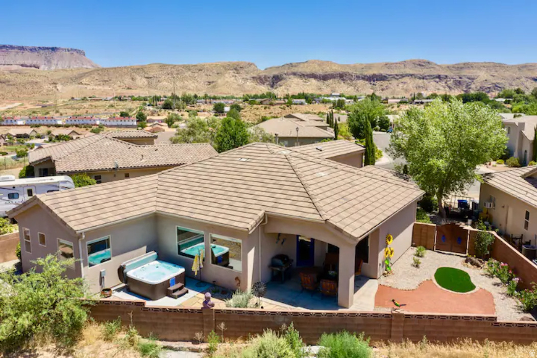 VINTAGE PARK MESA - Residential