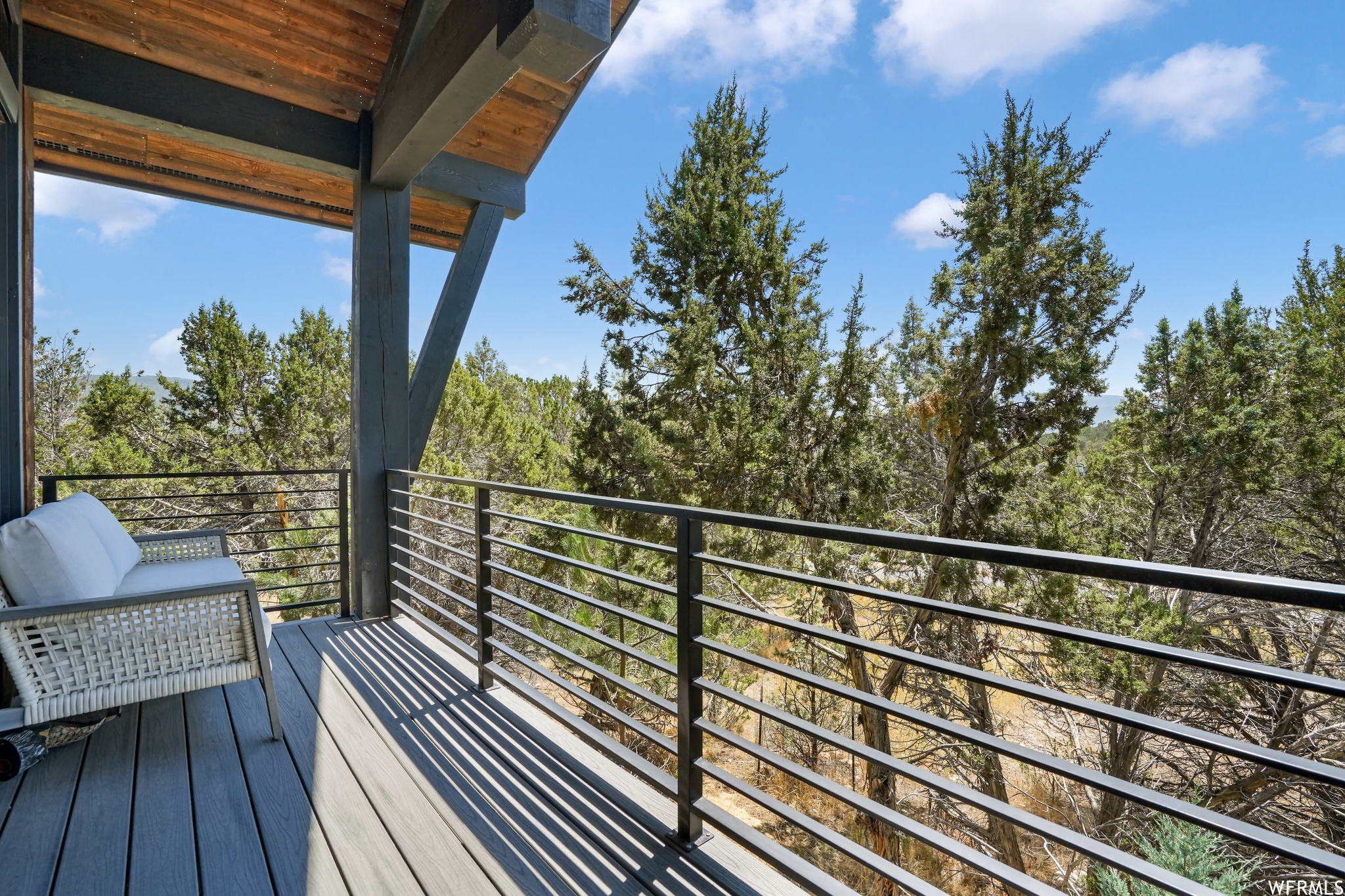 RED LEDGES - Residential