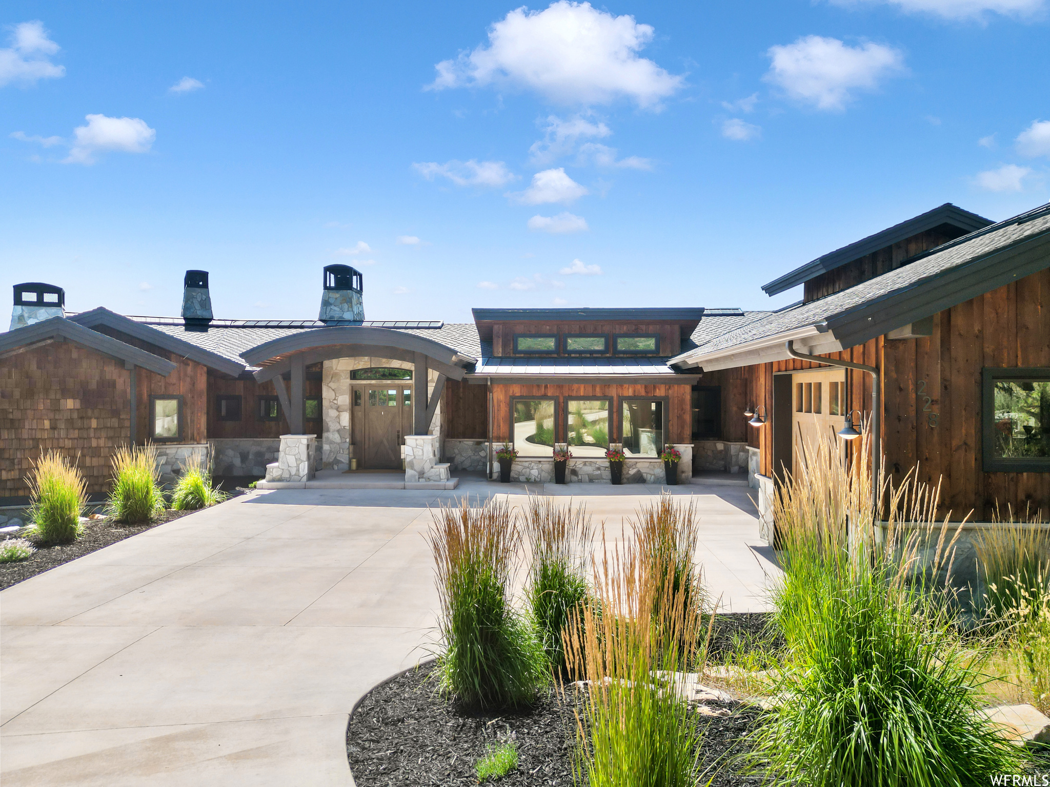 RED LEDGES - Residential
