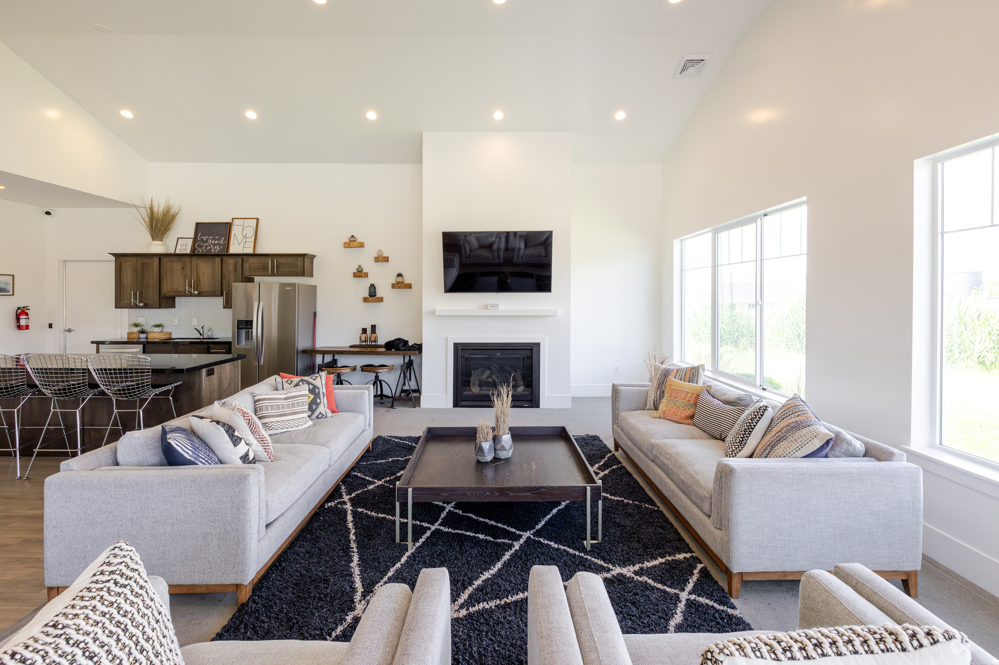 LAKEVIEW - Residential