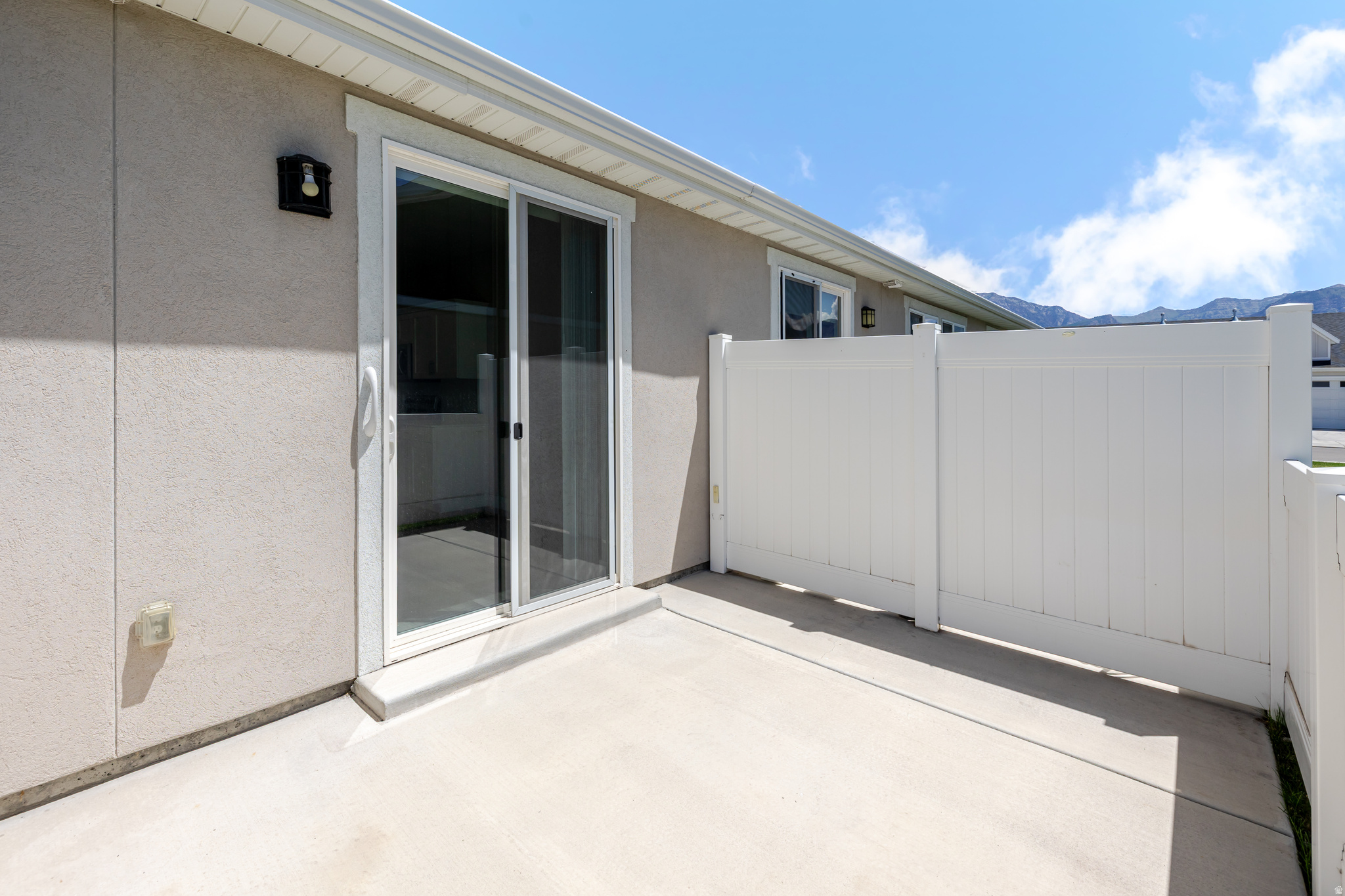LAKEVIEW - Residential