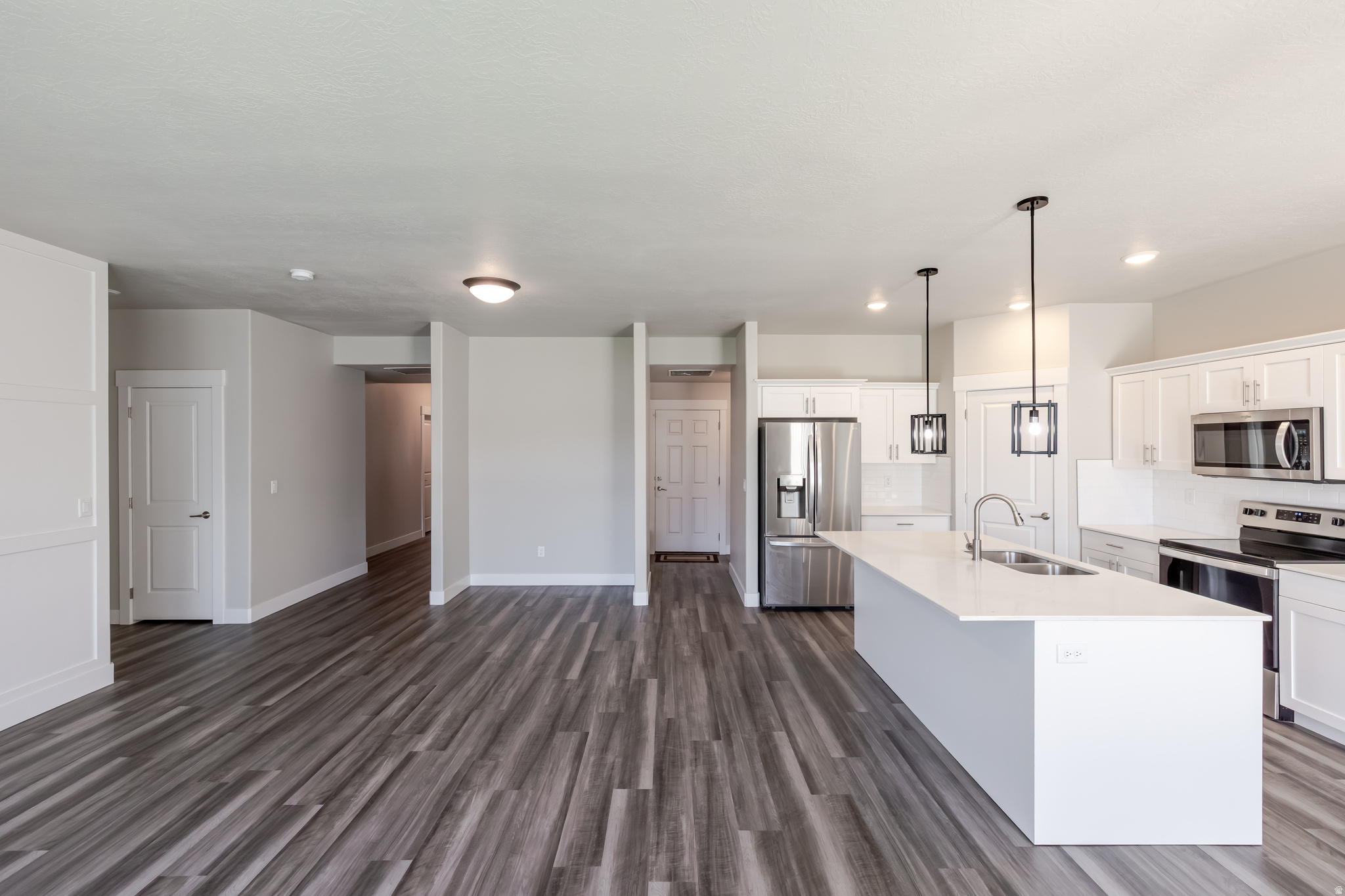 LAKEVIEW - Residential