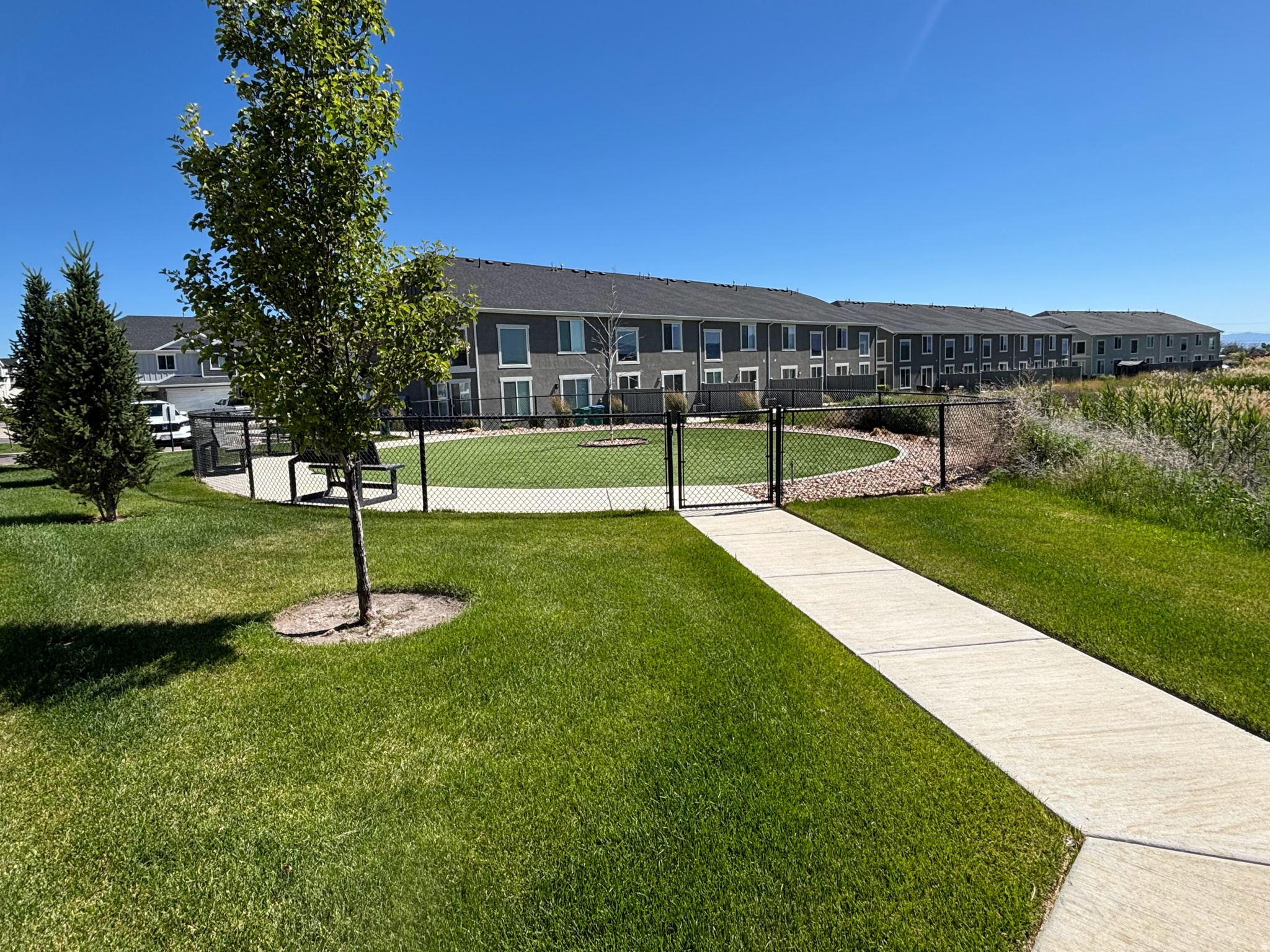 LAKEVIEW - Residential