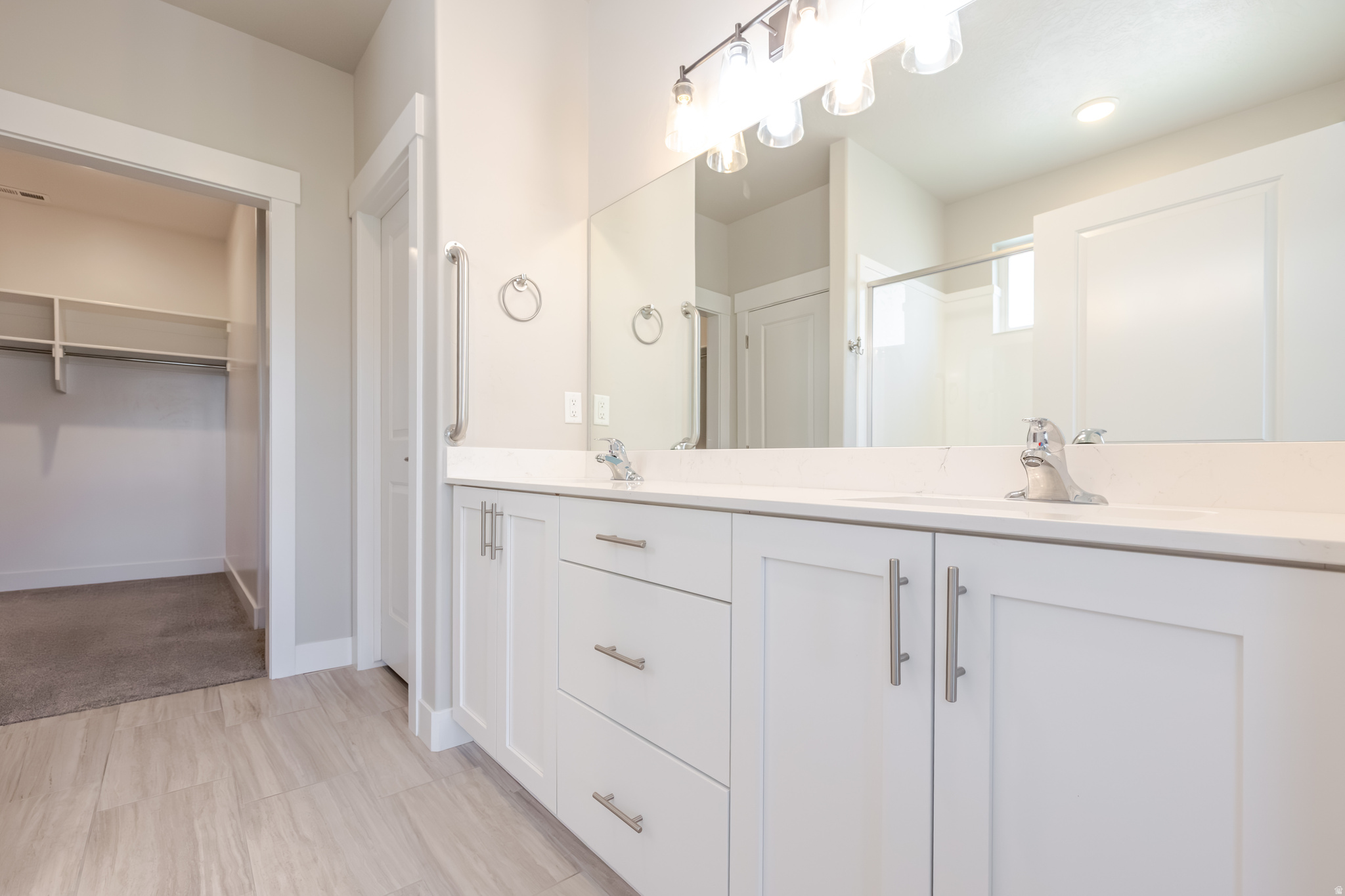 LAKEVIEW - Residential