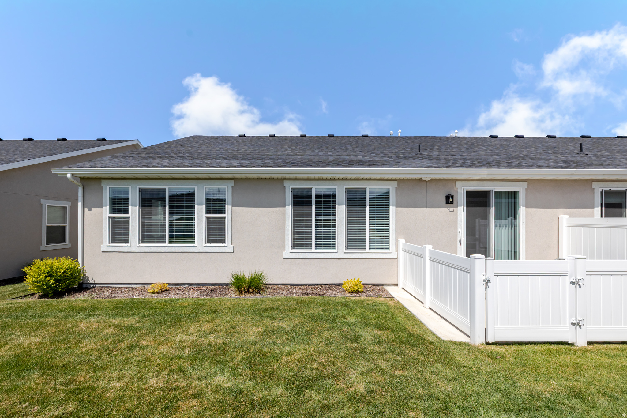 LAKEVIEW - Residential