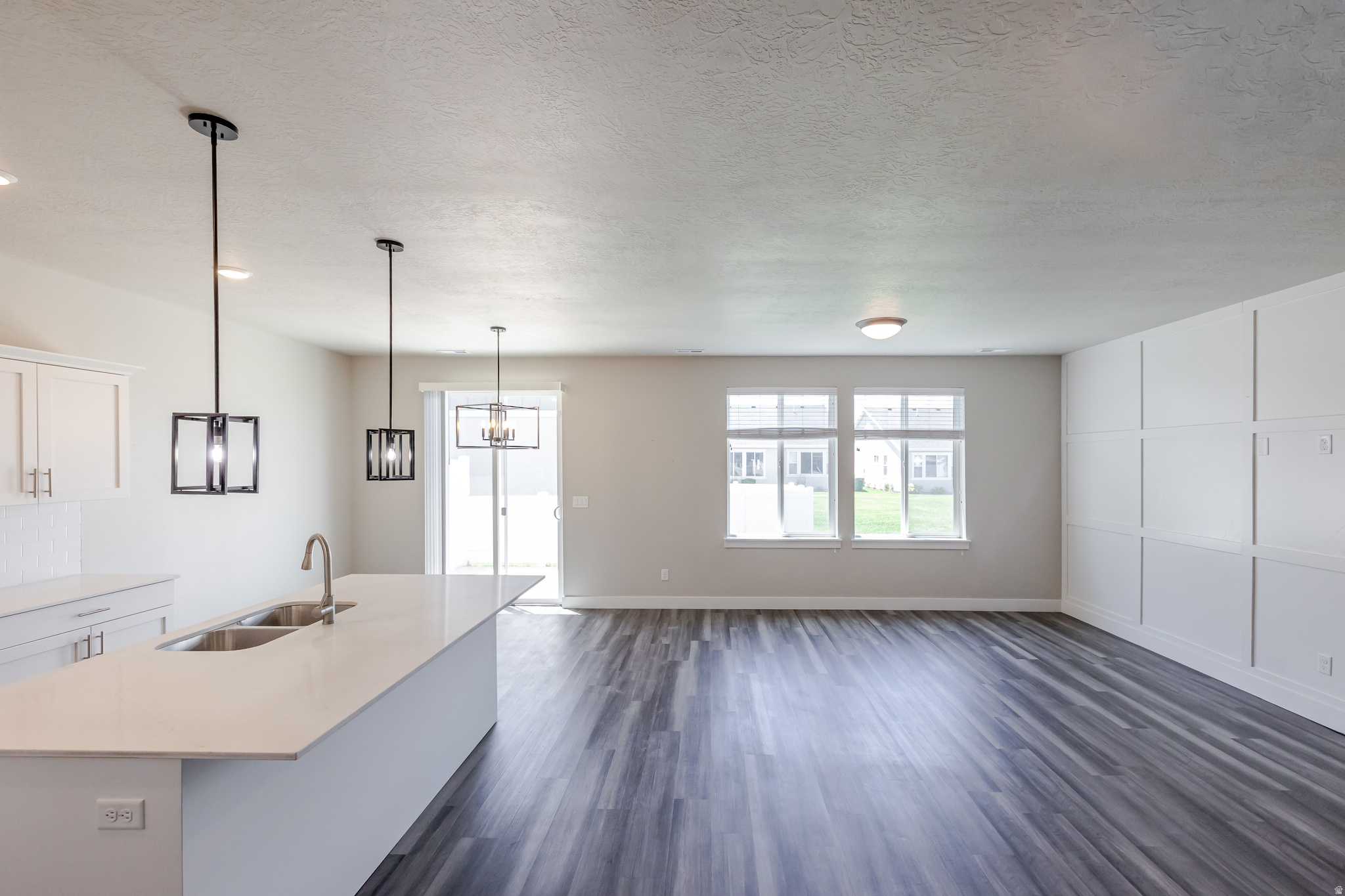LAKEVIEW - Residential