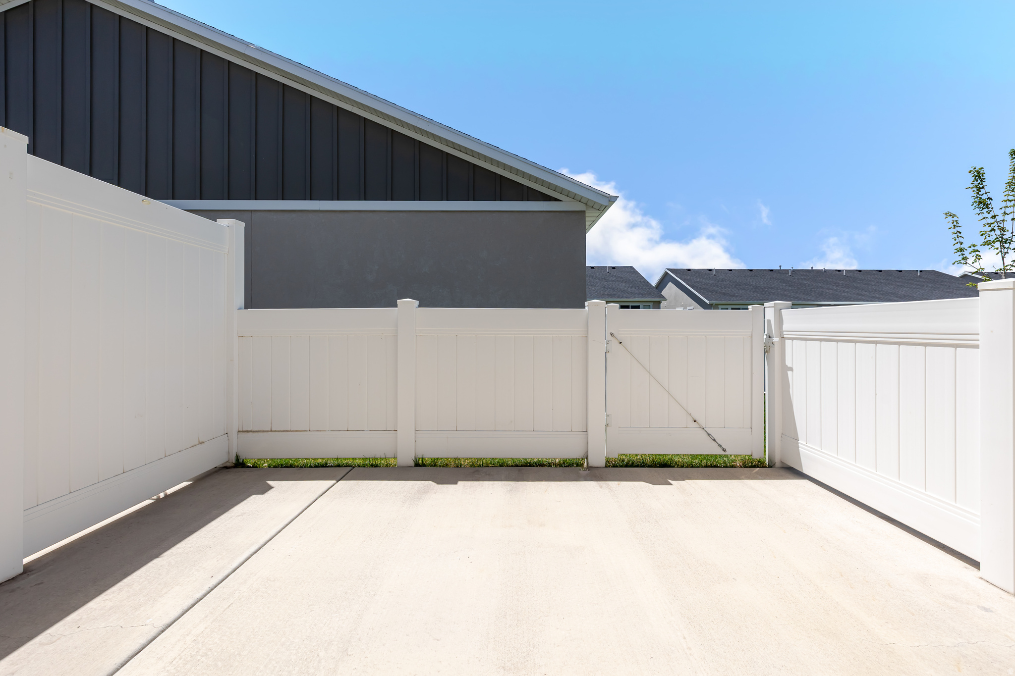 LAKEVIEW - Residential