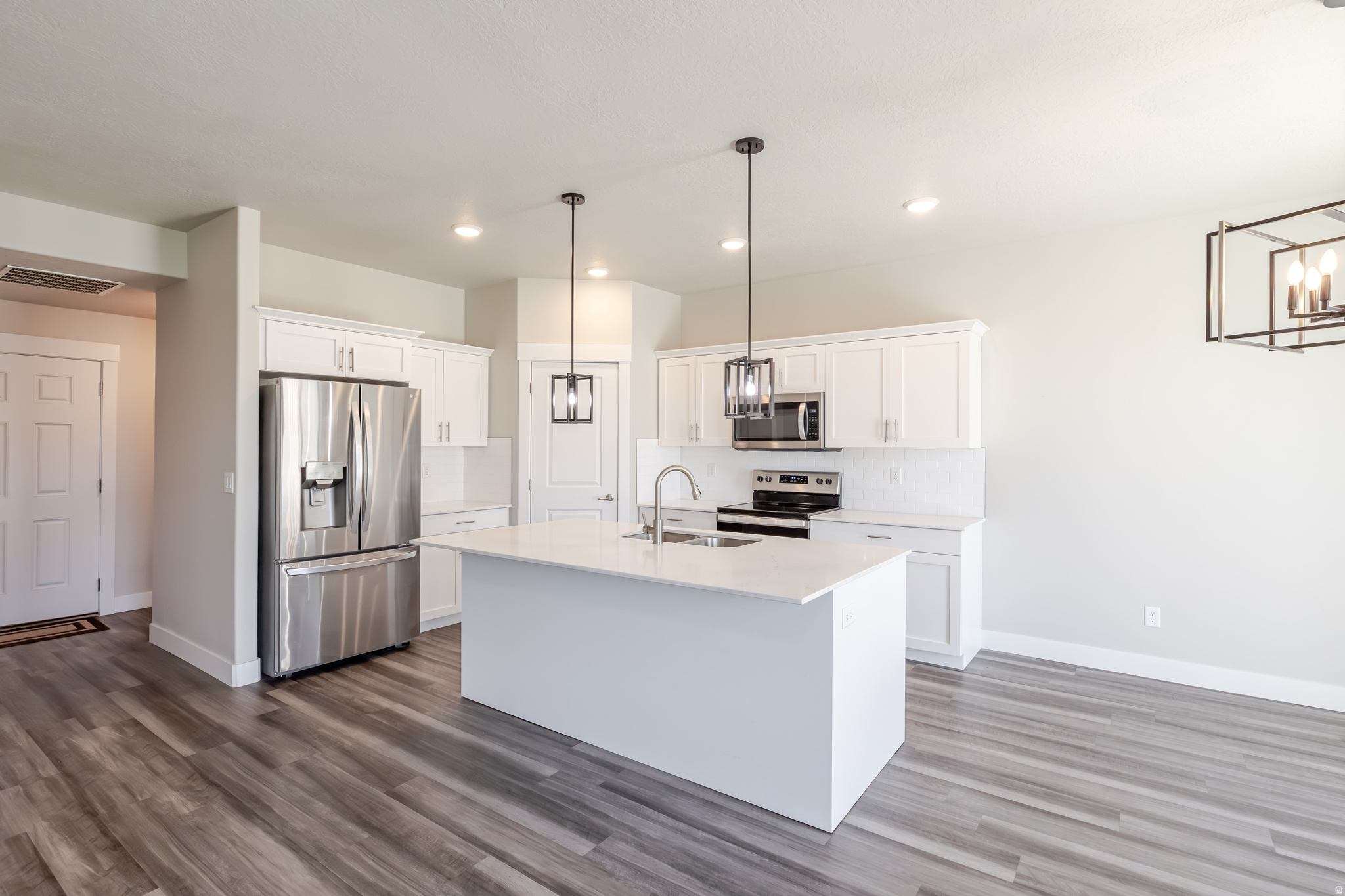 LAKEVIEW - Residential