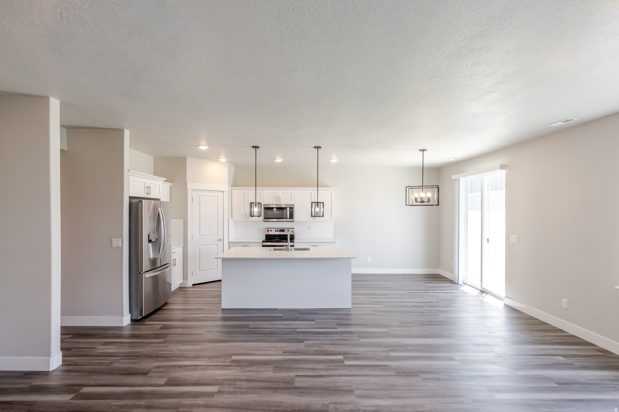 LAKEVIEW - Residential