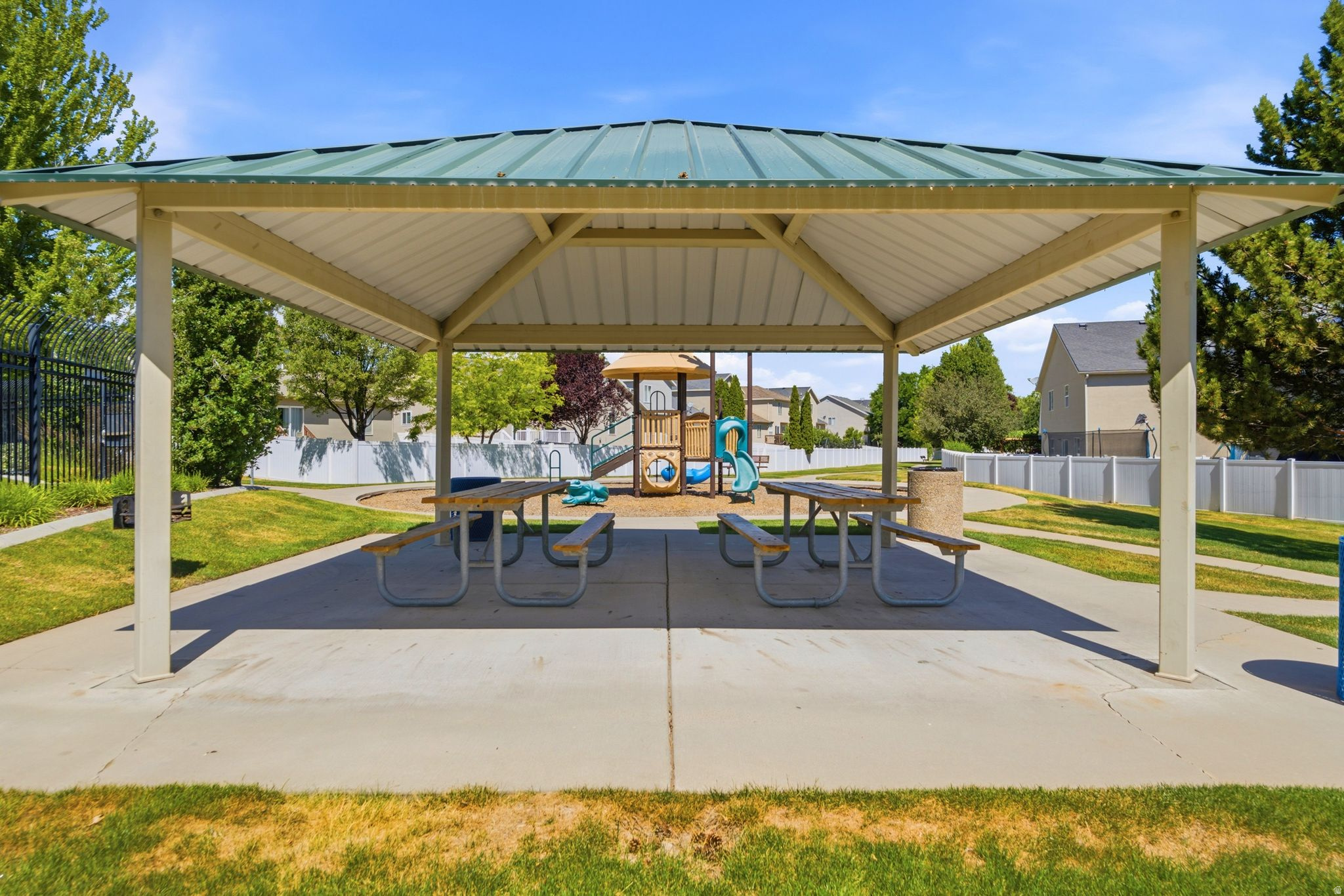 OQUIRRH PARK - Residential