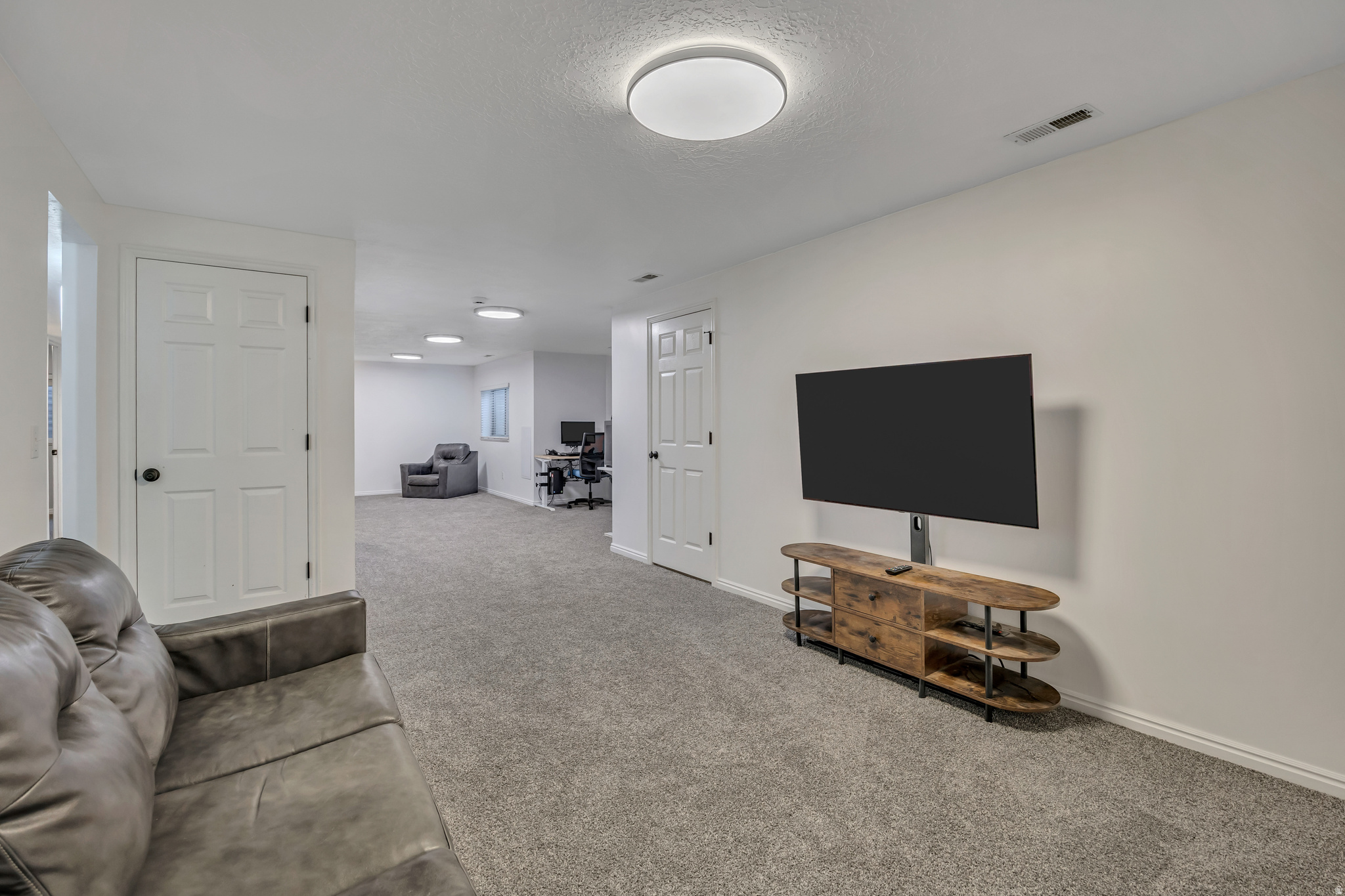 MEADOWLANDS - Residential