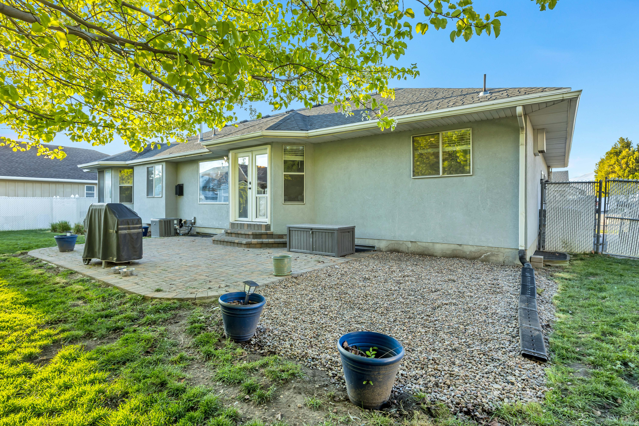 MEADOWLANDS - Residential