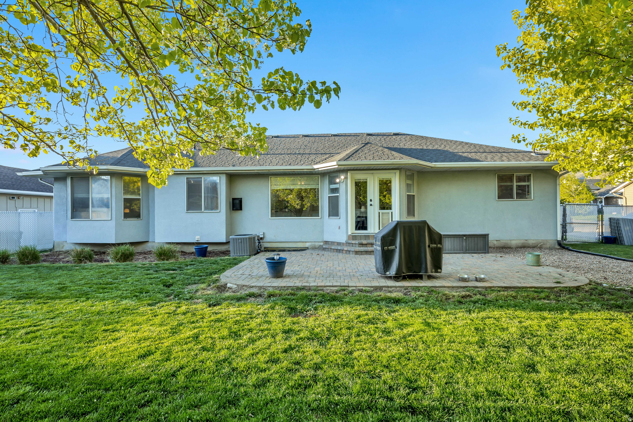MEADOWLANDS - Residential