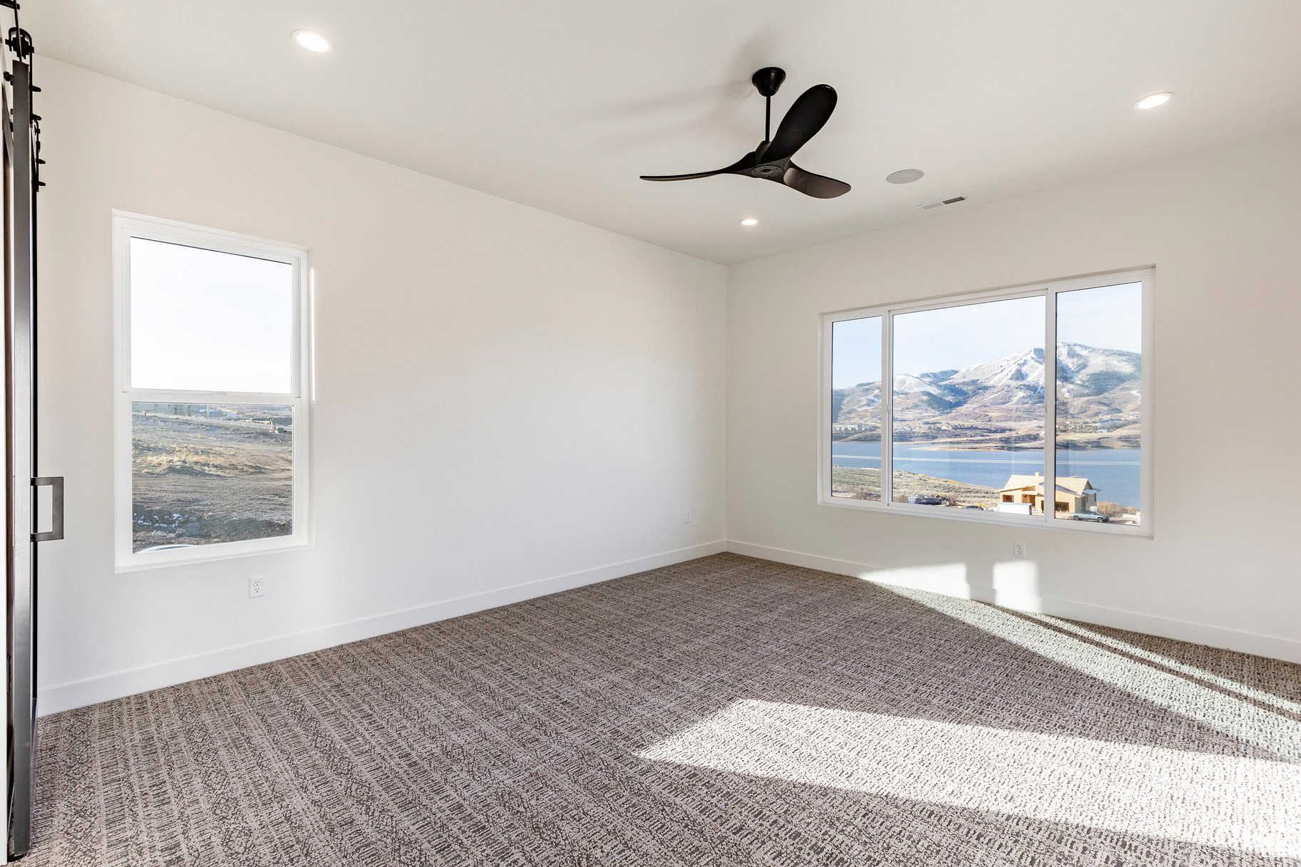 LAKEVIEW ESTATES - Residential