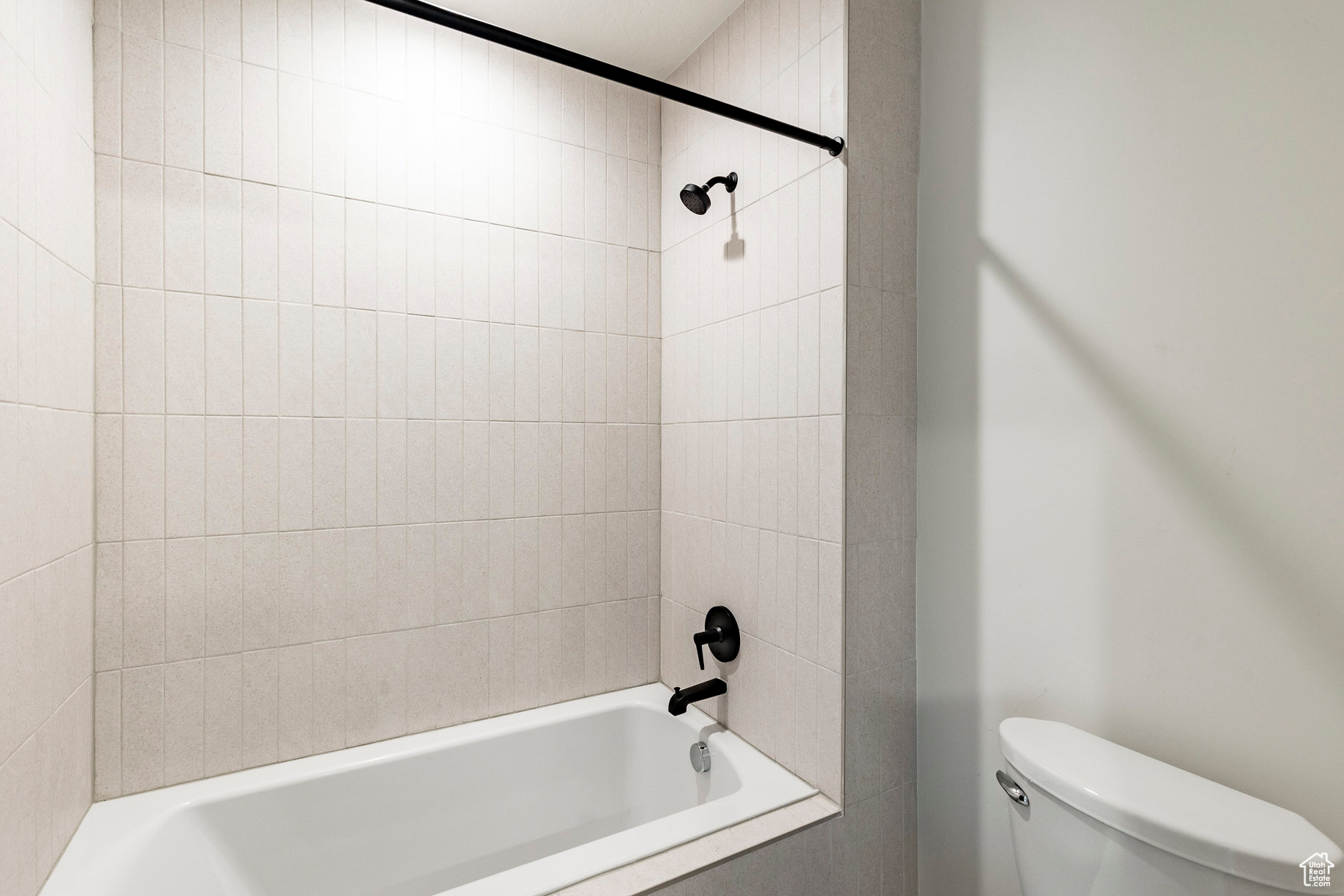 LAKEVIEW ESTATES - Residential