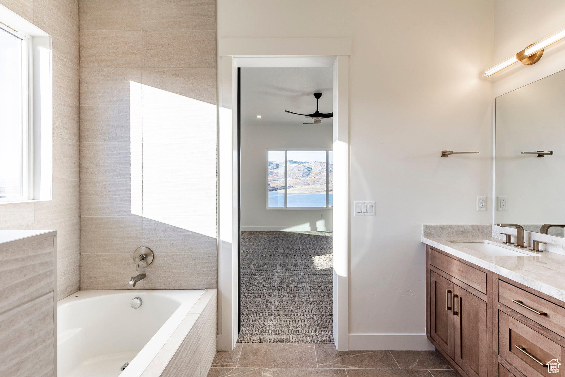 LAKEVIEW ESTATES - Residential